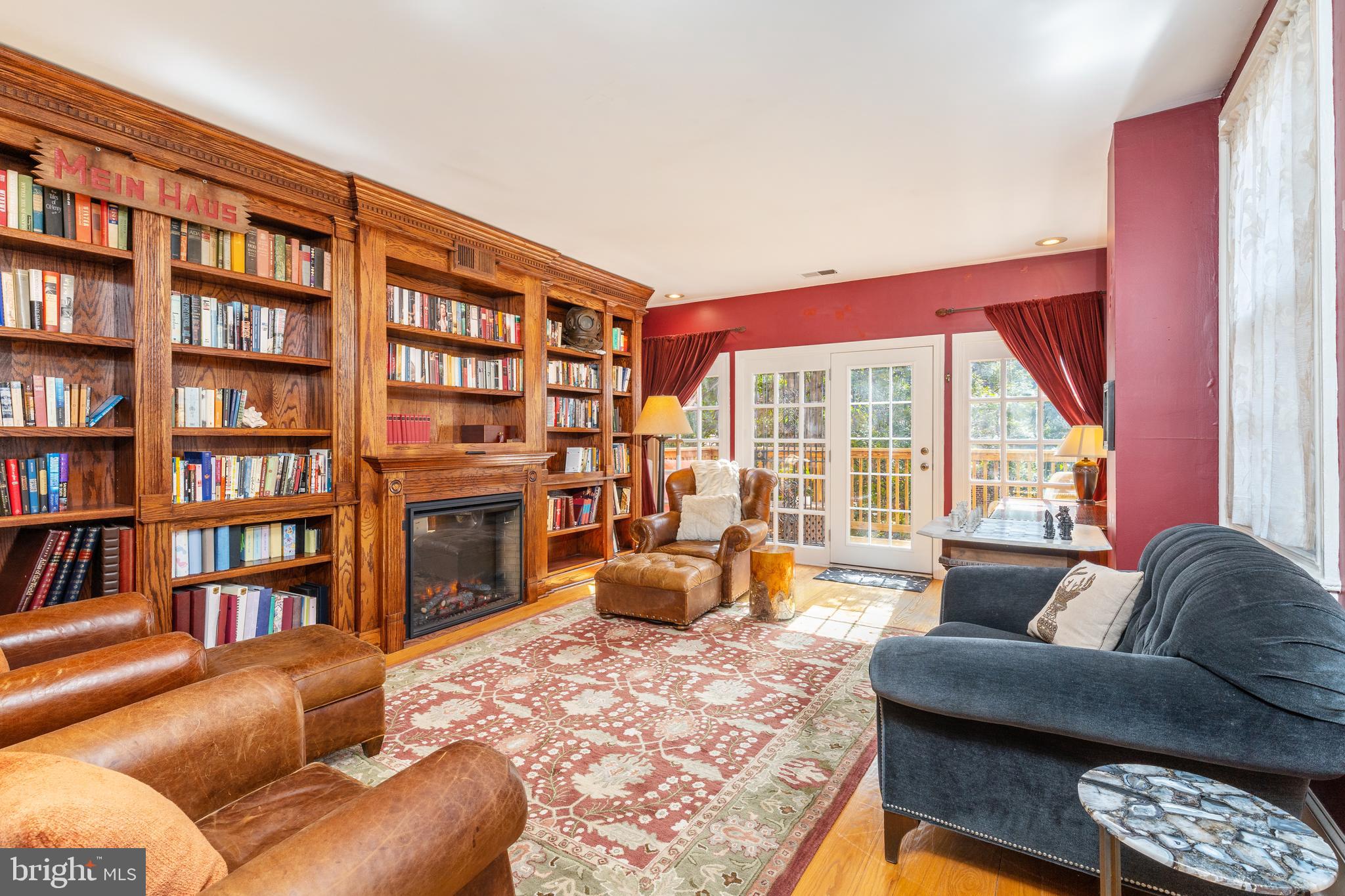 SOCIETY HILL - Residential