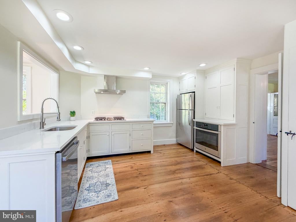 49 ROPE WALK ROAD