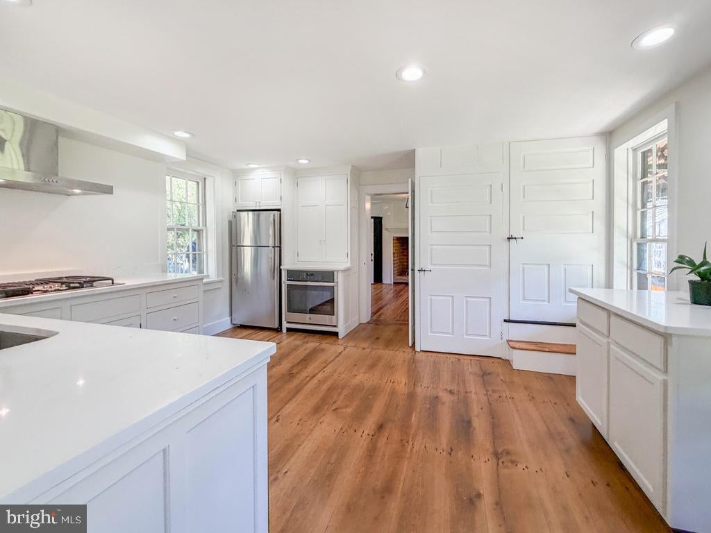 49 ROPE WALK ROAD