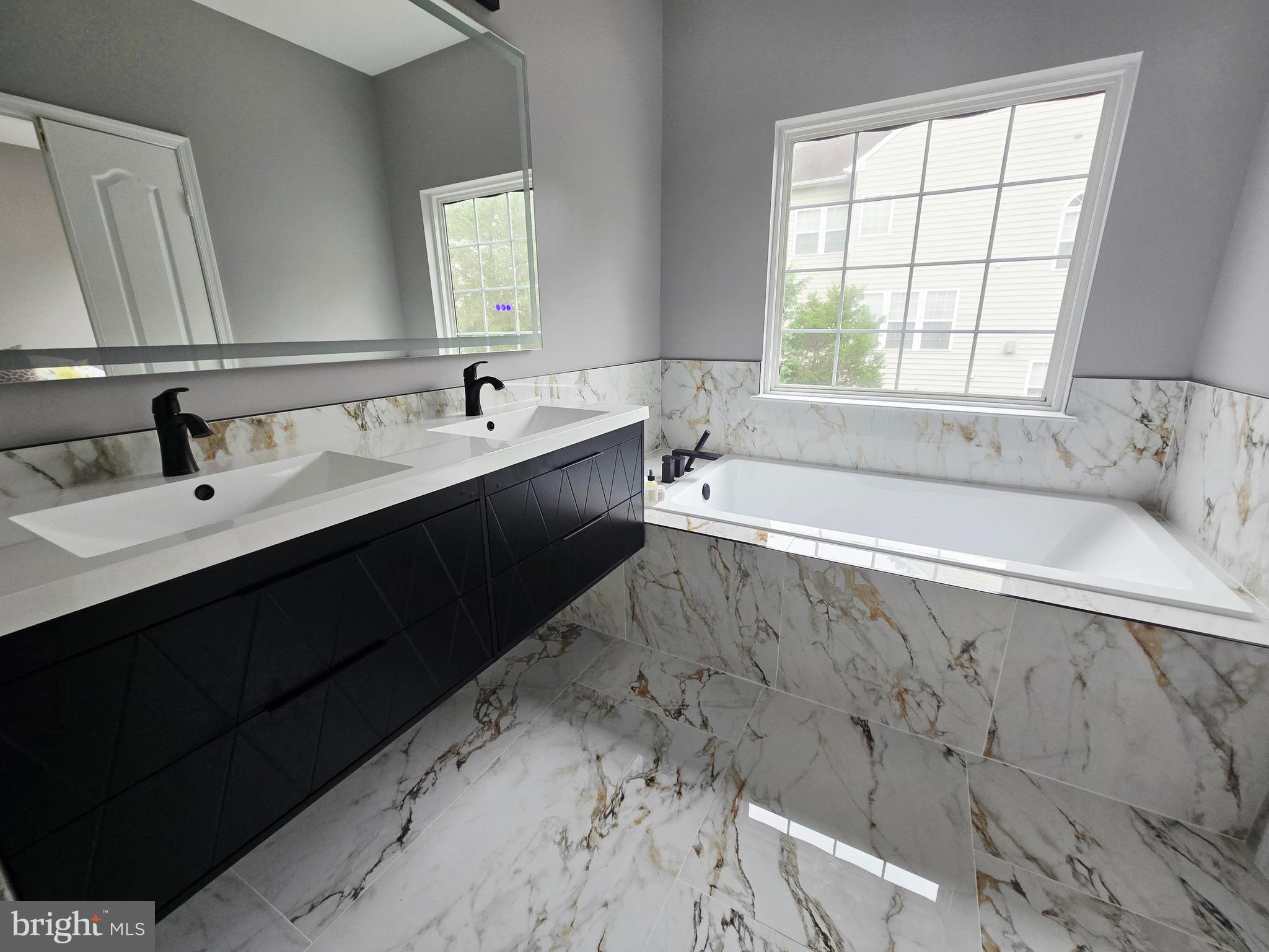 DEERFIELD RIDGE - Residential