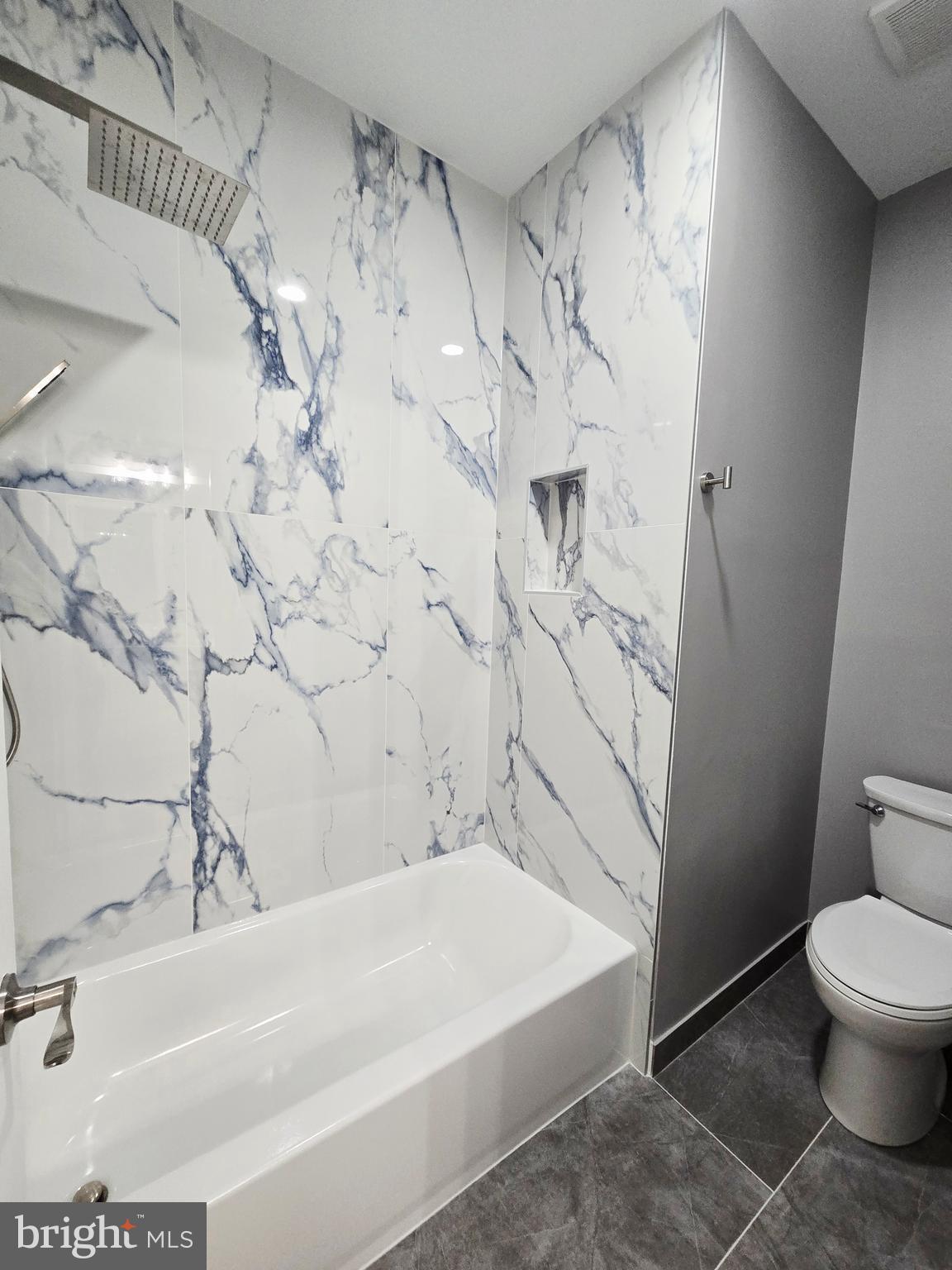 DEERFIELD RIDGE - Residential