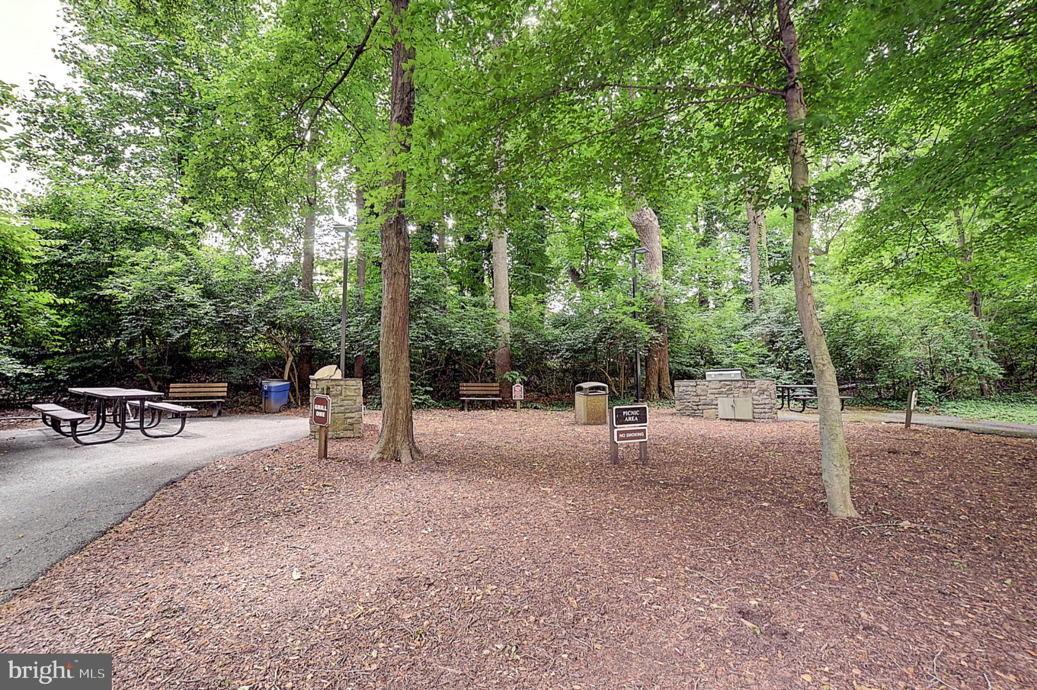 5225 POOKS HILL ROAD 905N