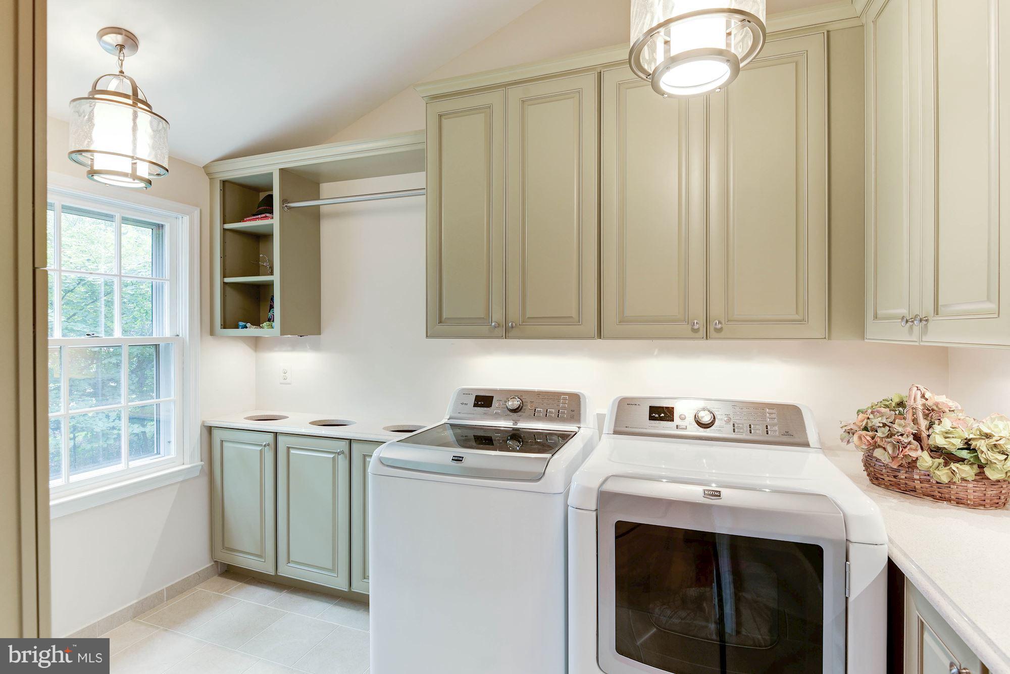 CEDARS OF MC LEAN - Residential