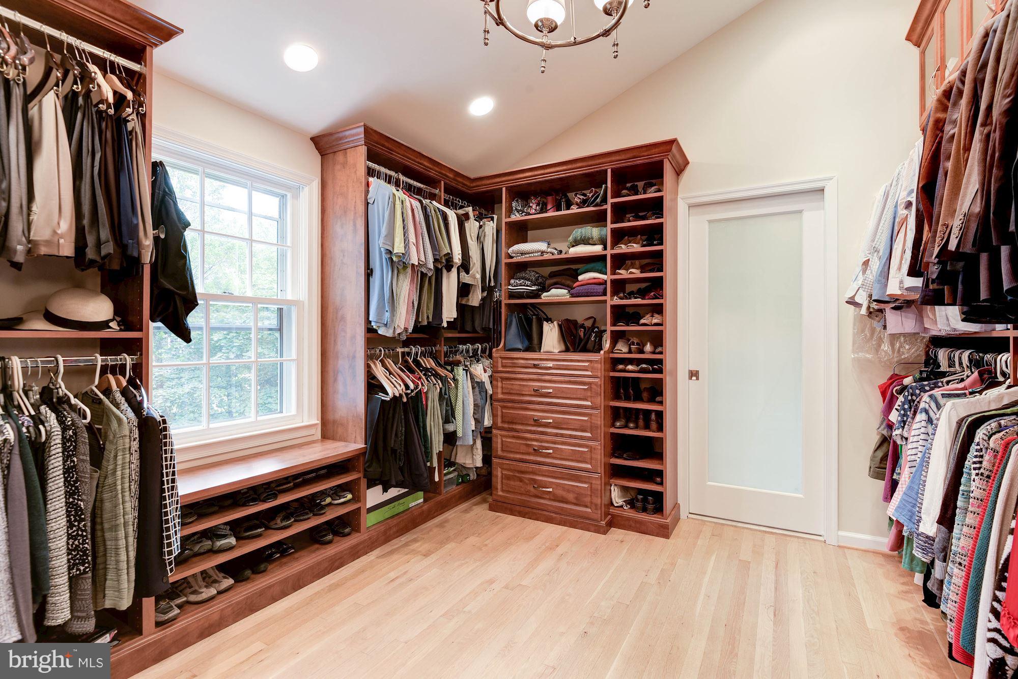 CEDARS OF MC LEAN - Residential