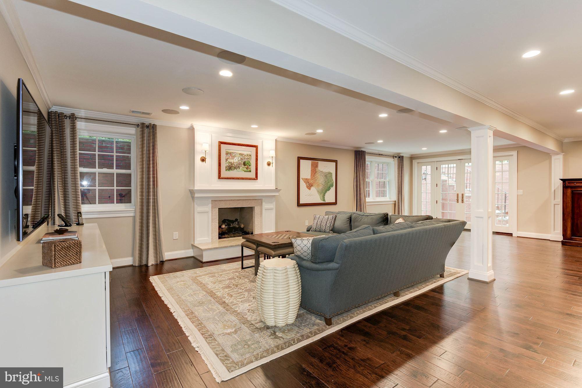 CEDARS OF MC LEAN - Residential