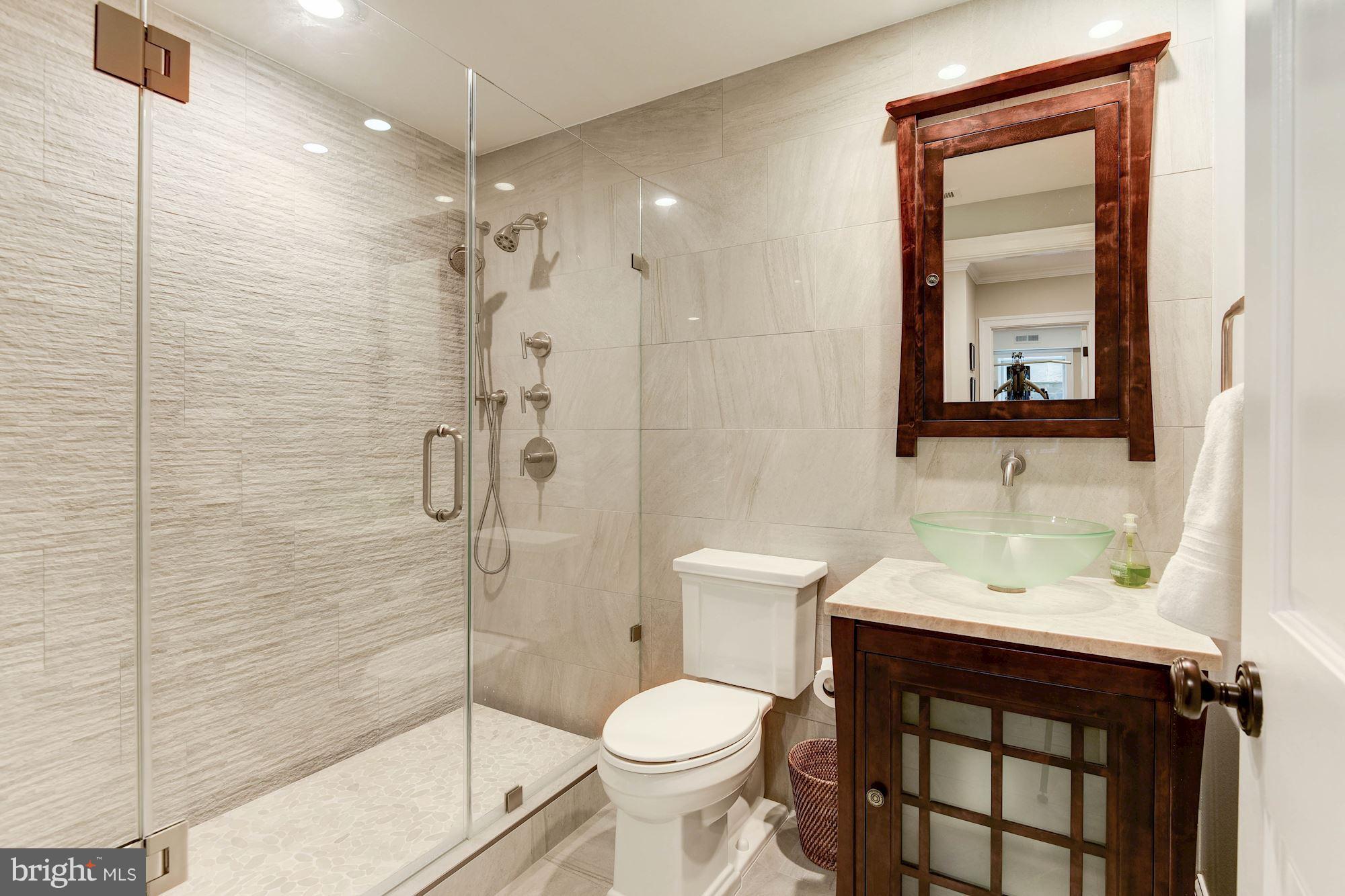 CEDARS OF MC LEAN - Residential