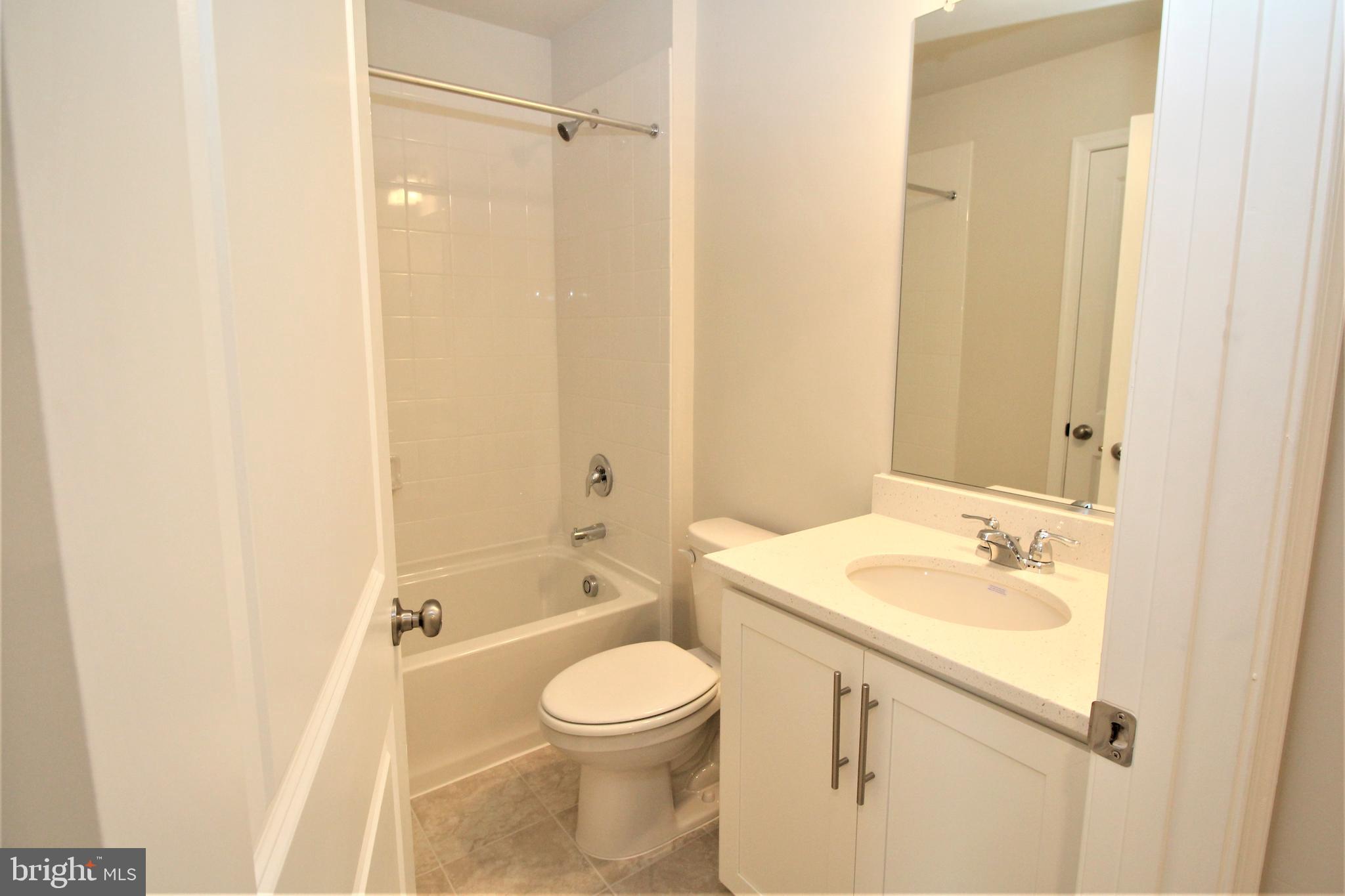 WOODMORE OVERLOOK - Residential Lease