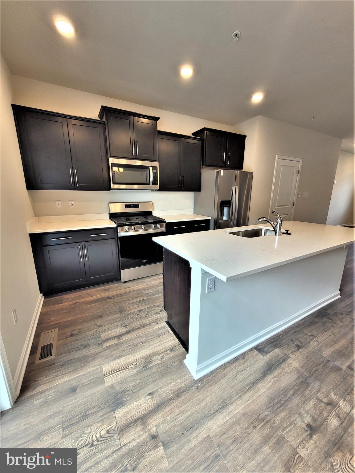 WOODMORE OVERLOOK - Residential Lease