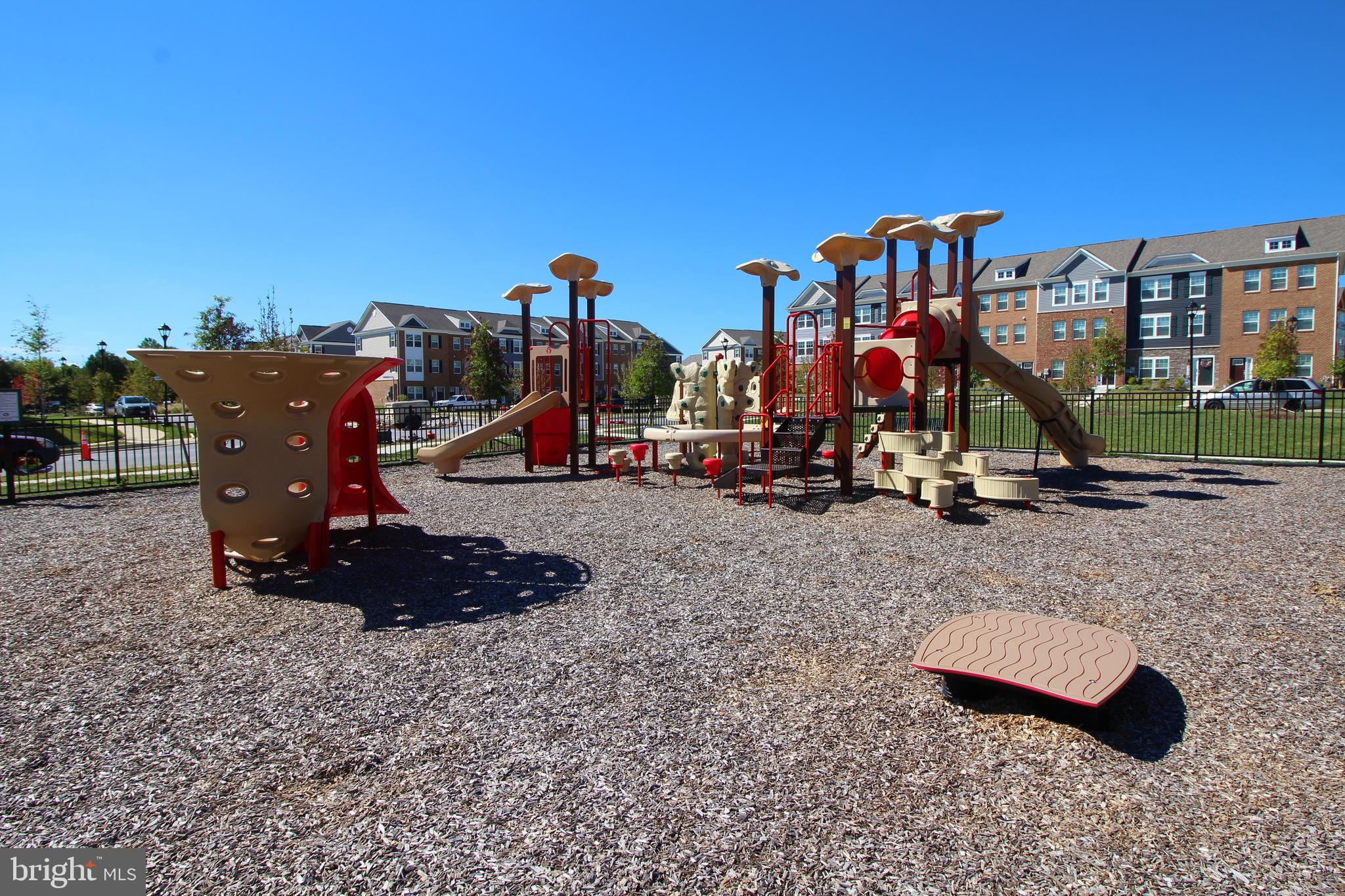 WOODMORE OVERLOOK - Residential Lease