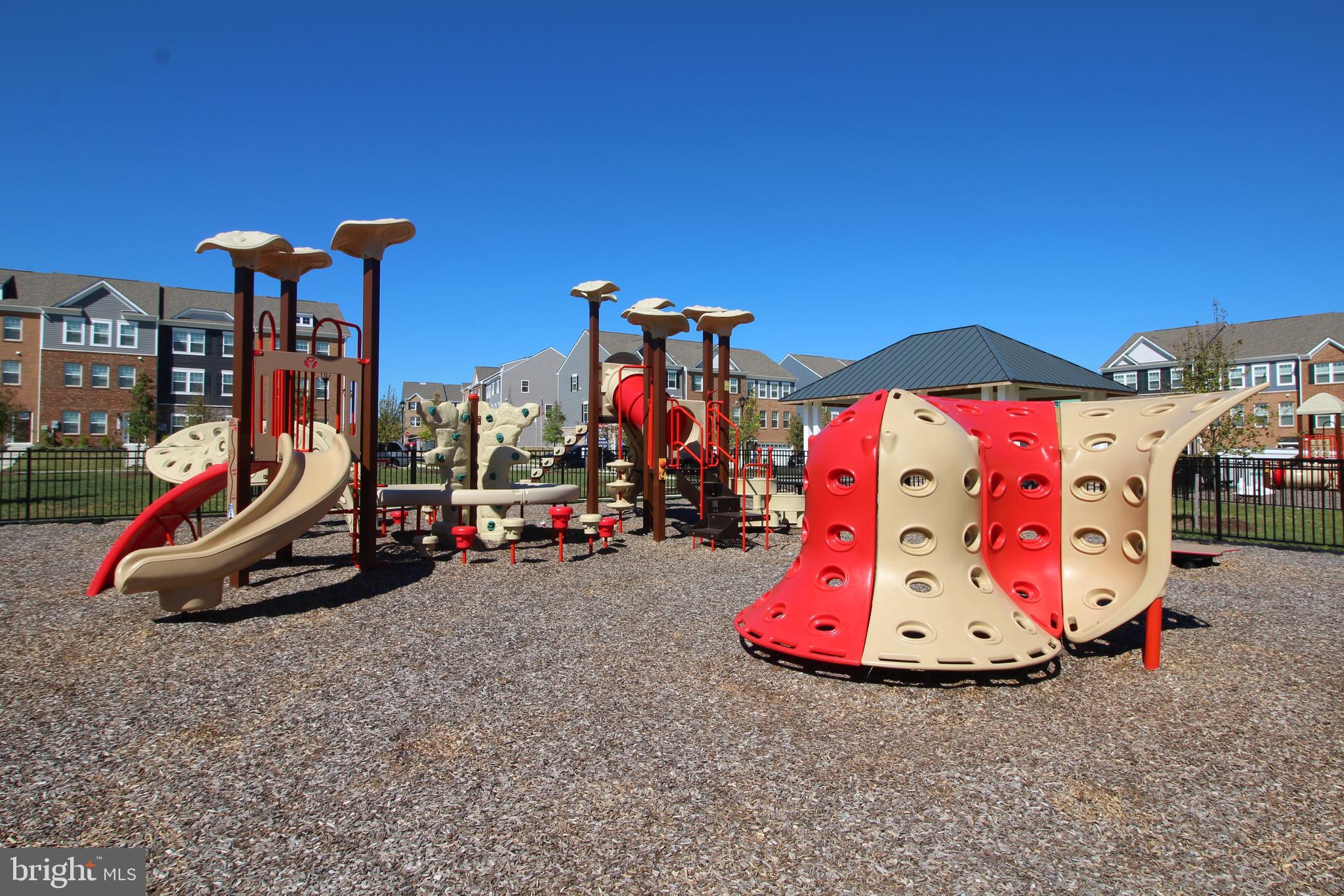 WOODMORE OVERLOOK - Residential Lease