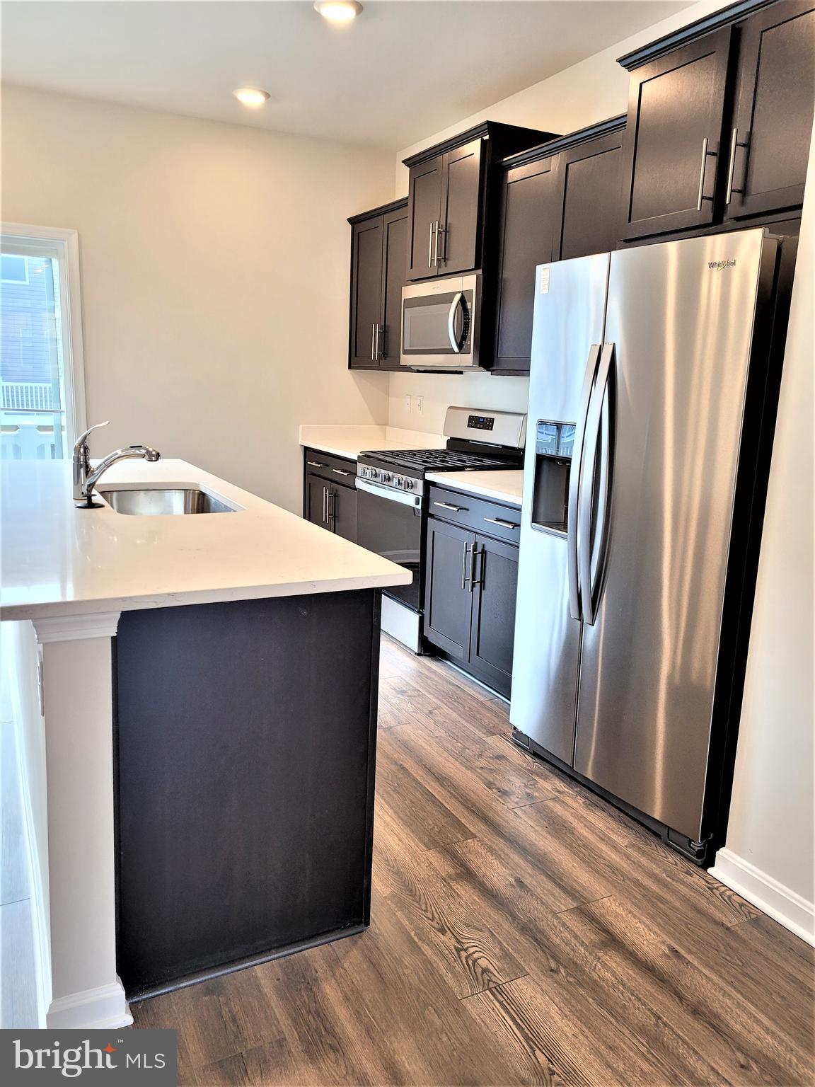 WOODMORE OVERLOOK - Residential Lease