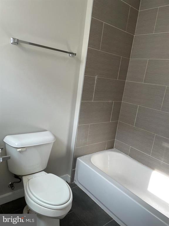 TEMPLE UNIVERSITY - Residential Lease