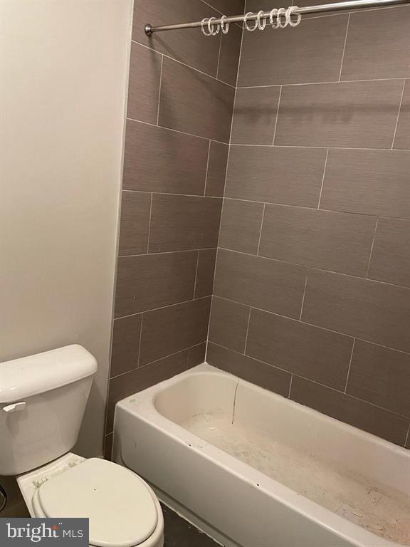 TEMPLE UNIVERSITY - Residential Lease