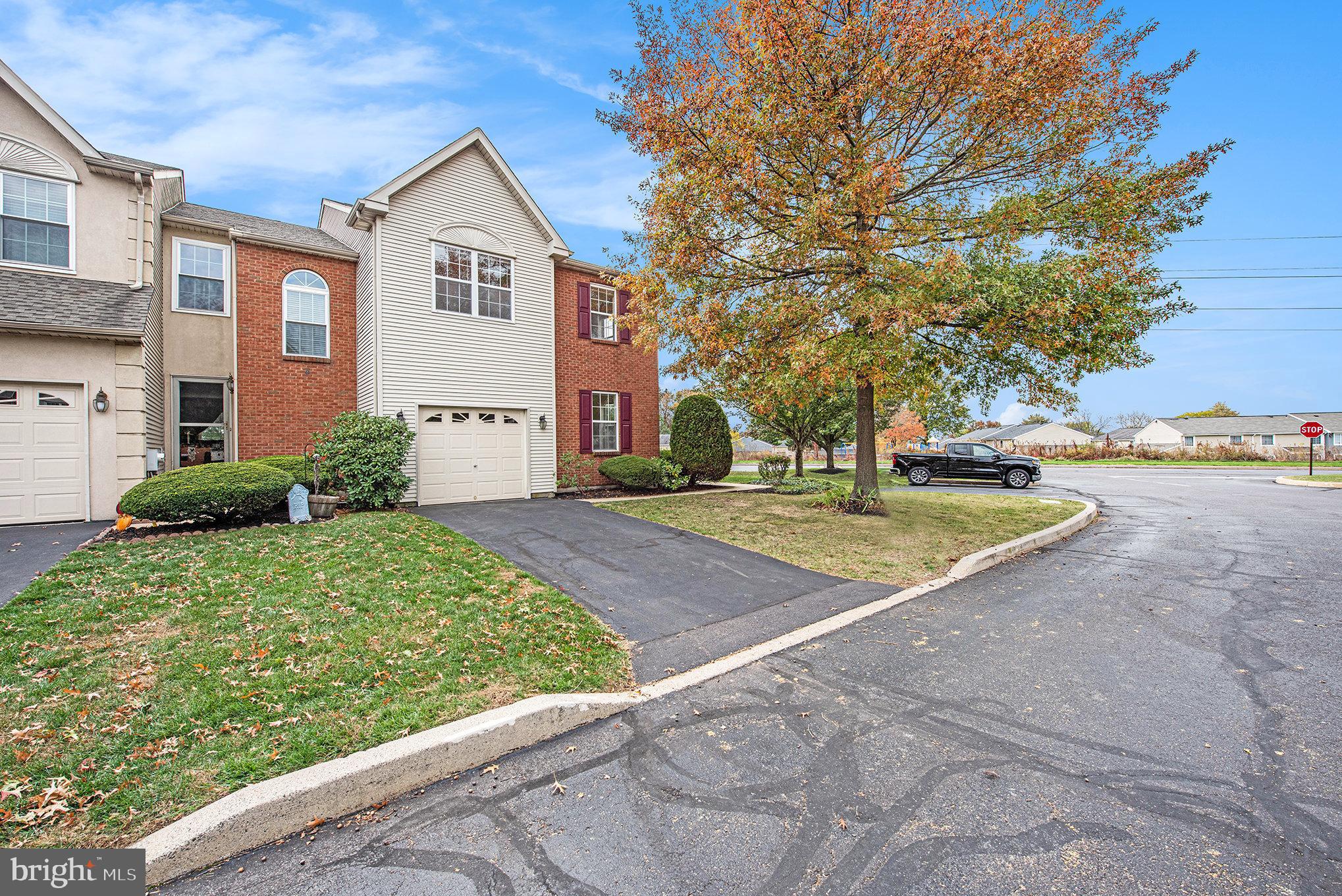 ROSECLIFF MANOR - Residential