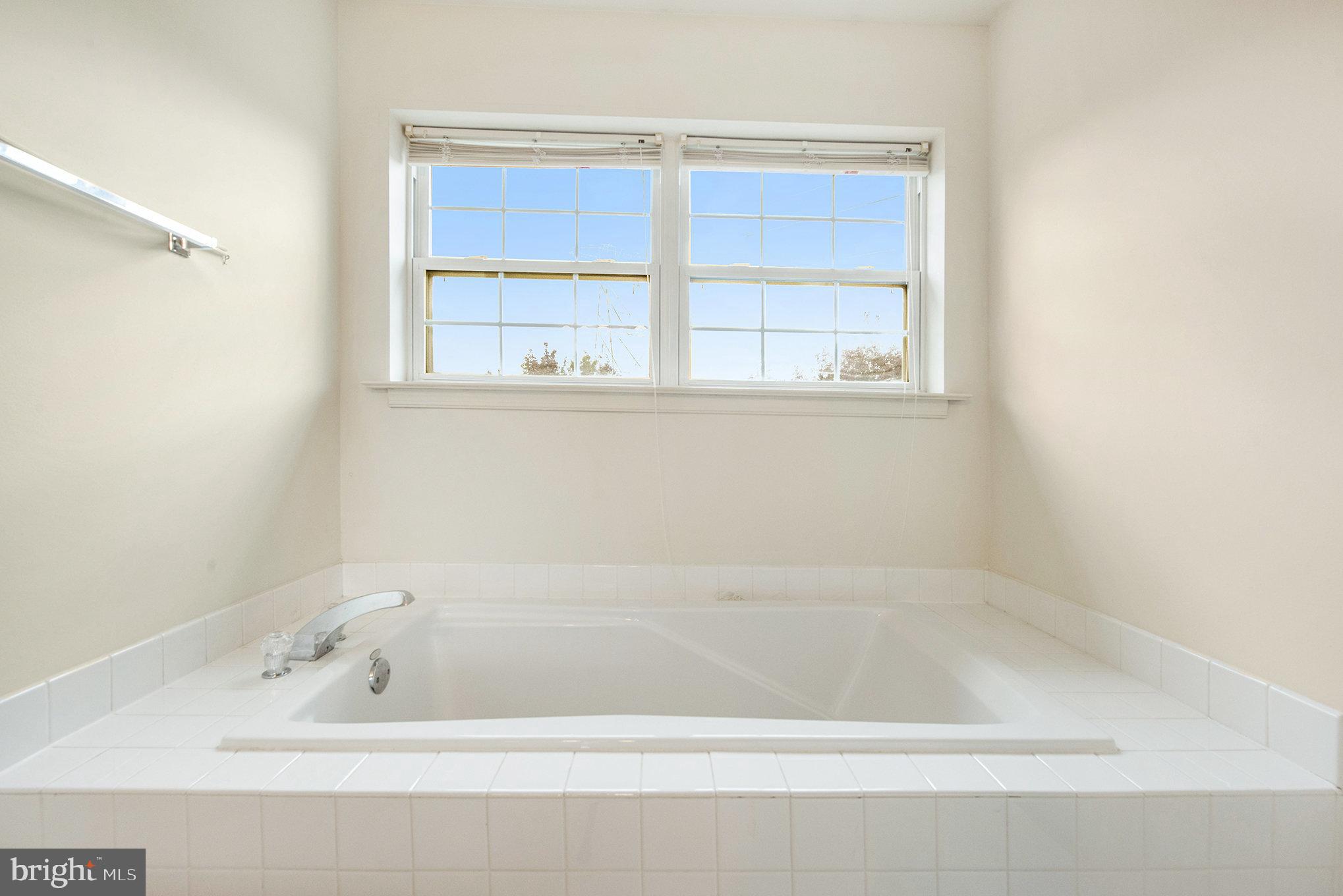 ROSECLIFF MANOR - Residential