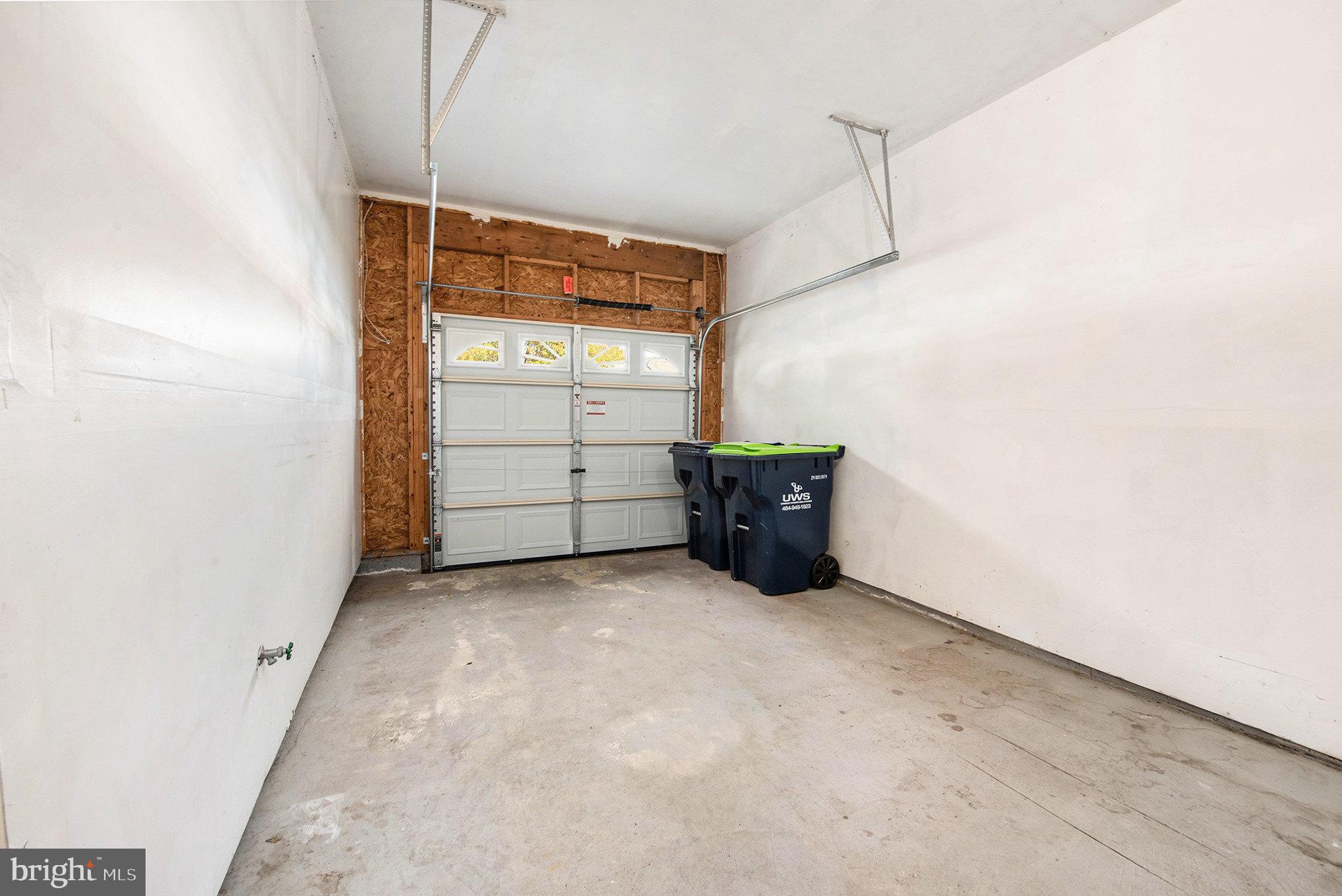 ROSECLIFF MANOR - Residential