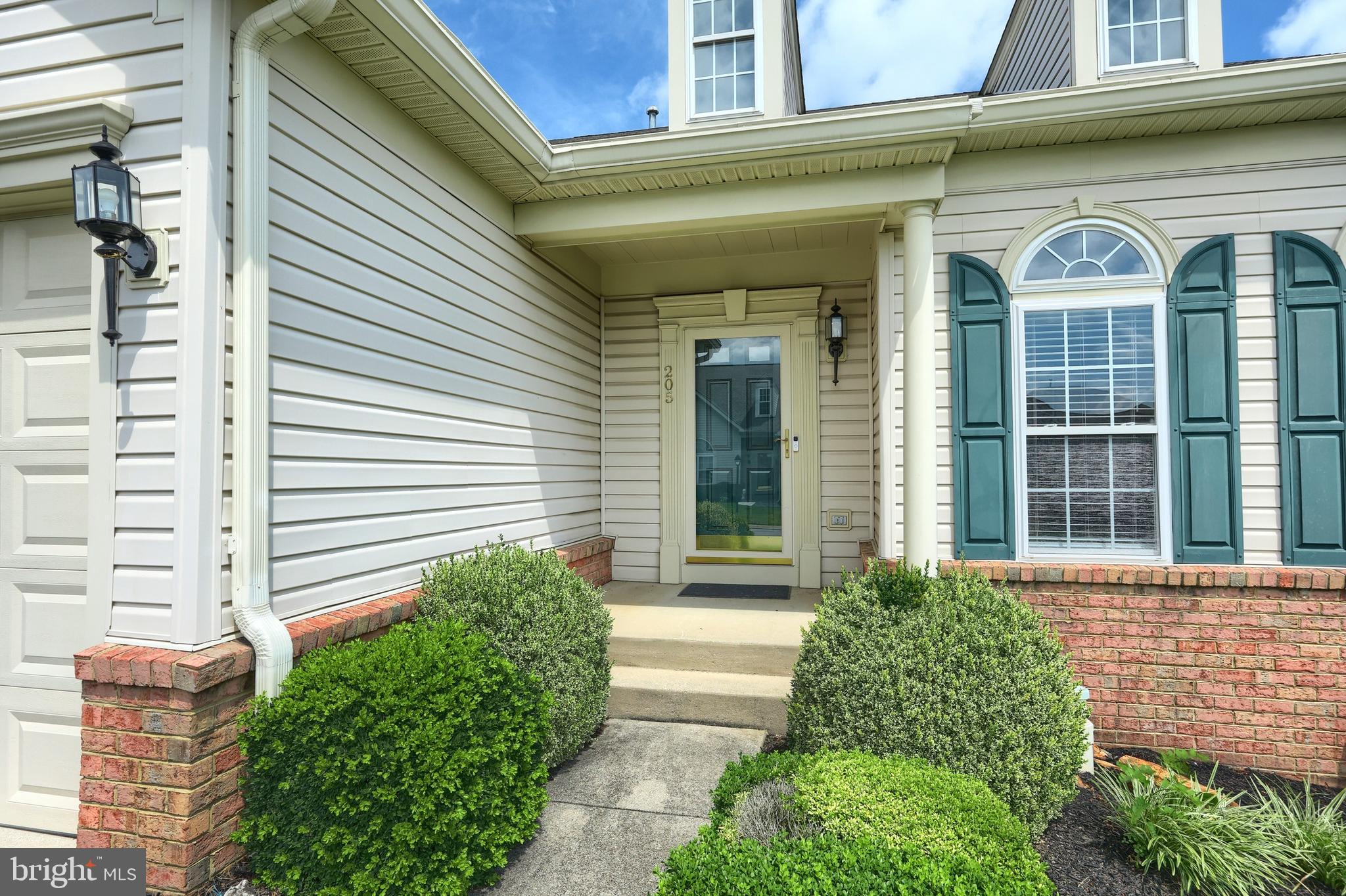 205 PROSPECT CIRCLE 68