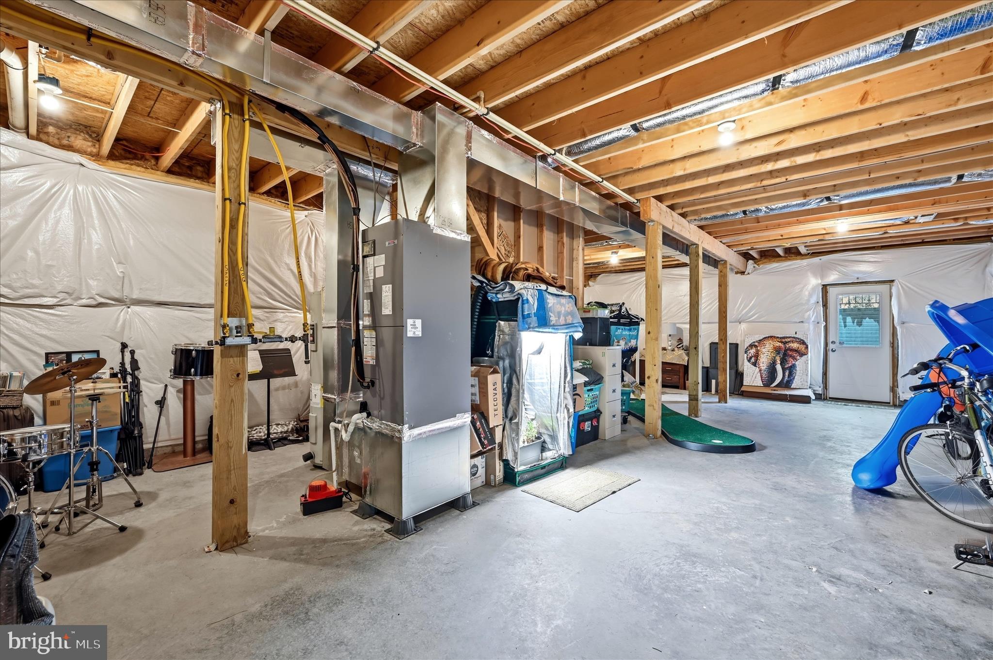 LAKE HOLIDAY ESTATES - Residential