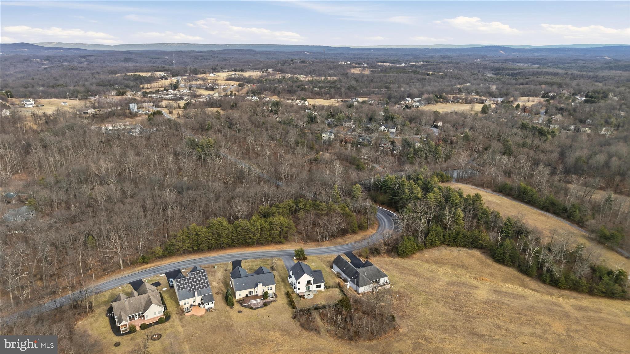 LAKE HOLIDAY ESTATES - Residential