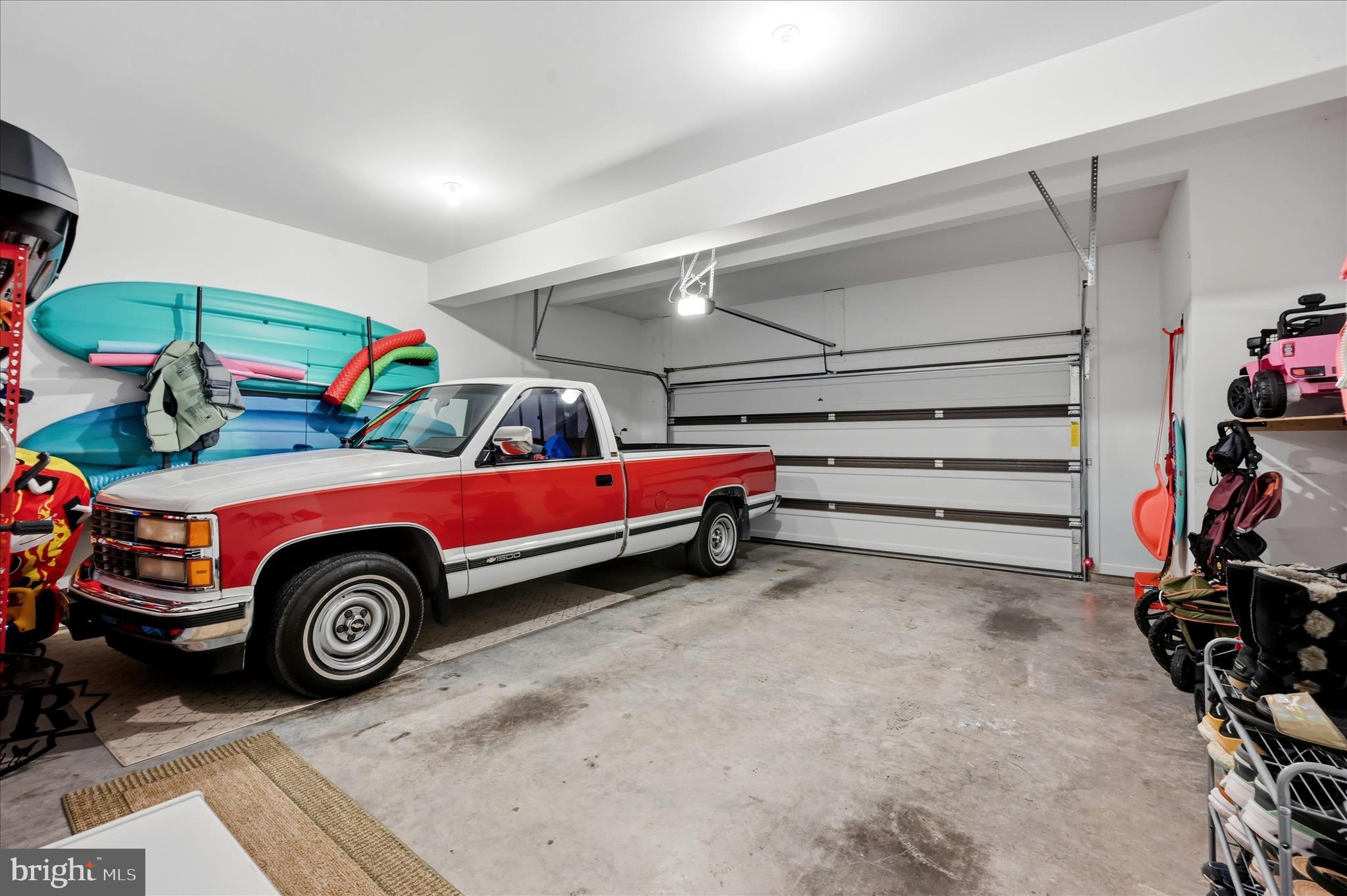 LAKE HOLIDAY ESTATES - Residential