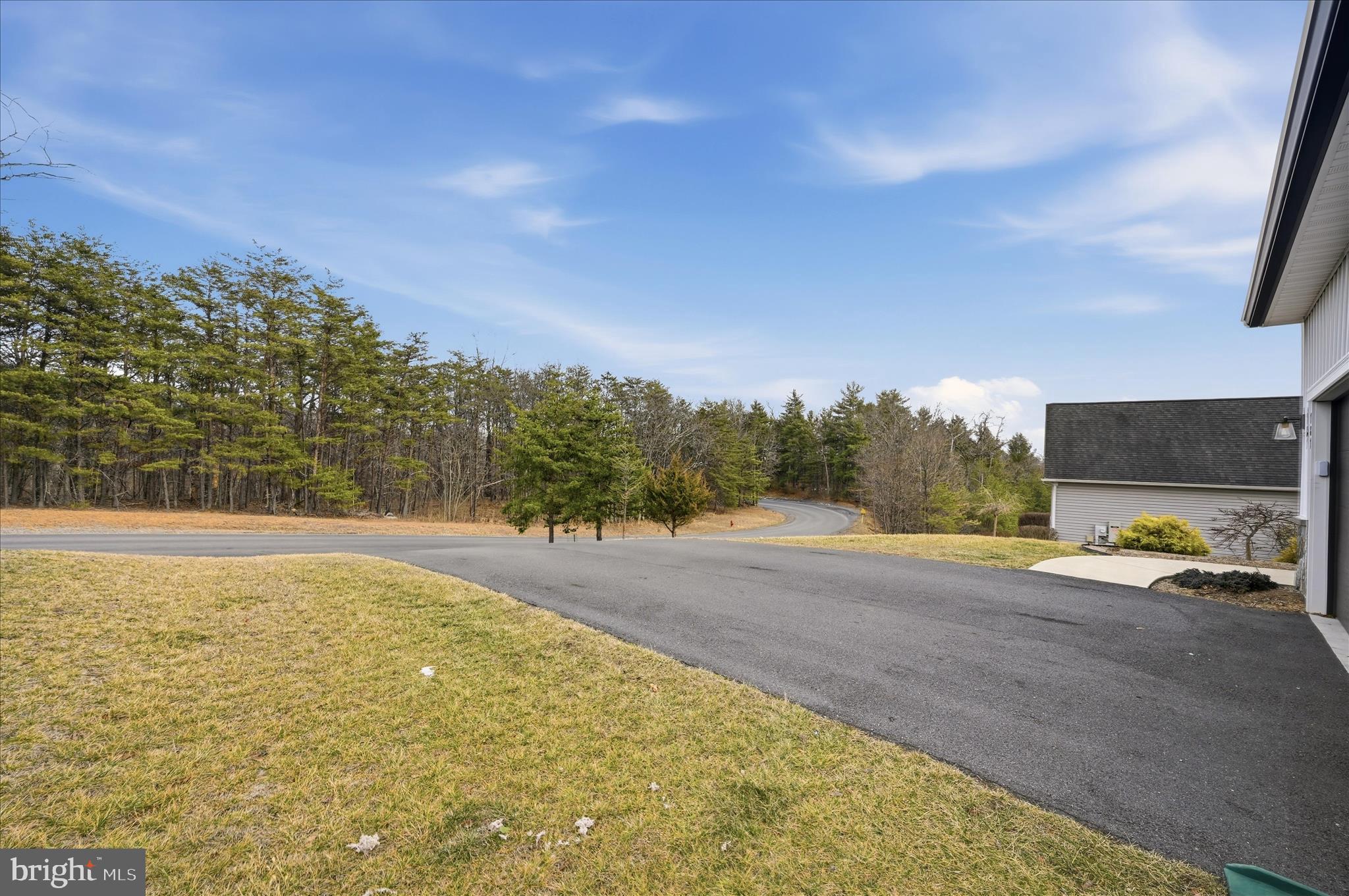 LAKE HOLIDAY ESTATES - Residential