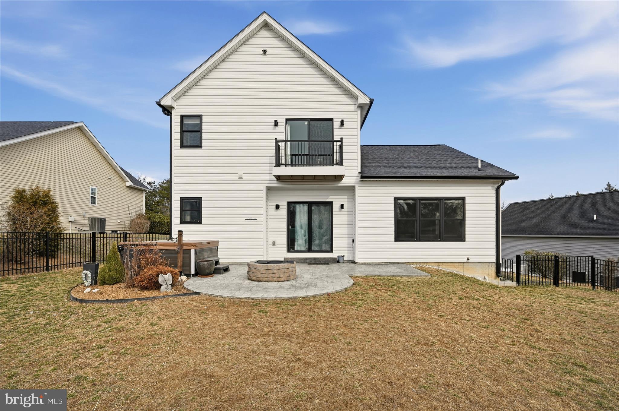 LAKE HOLIDAY ESTATES - Residential