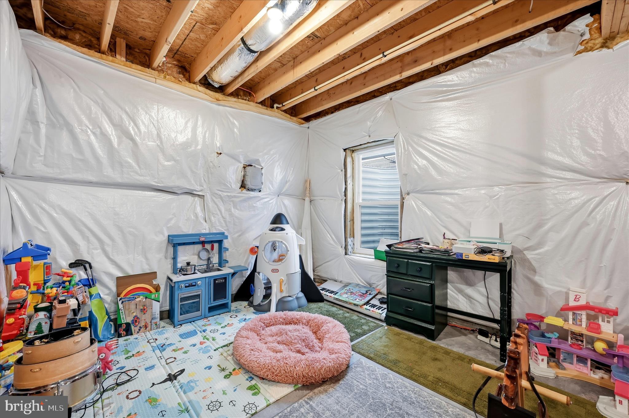 LAKE HOLIDAY ESTATES - Residential