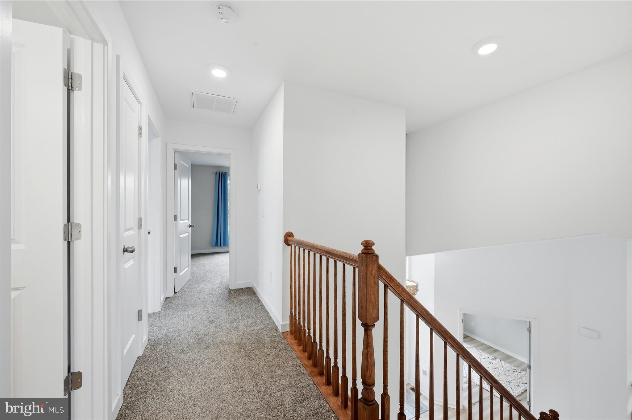 LAKE HOLIDAY ESTATES - Residential