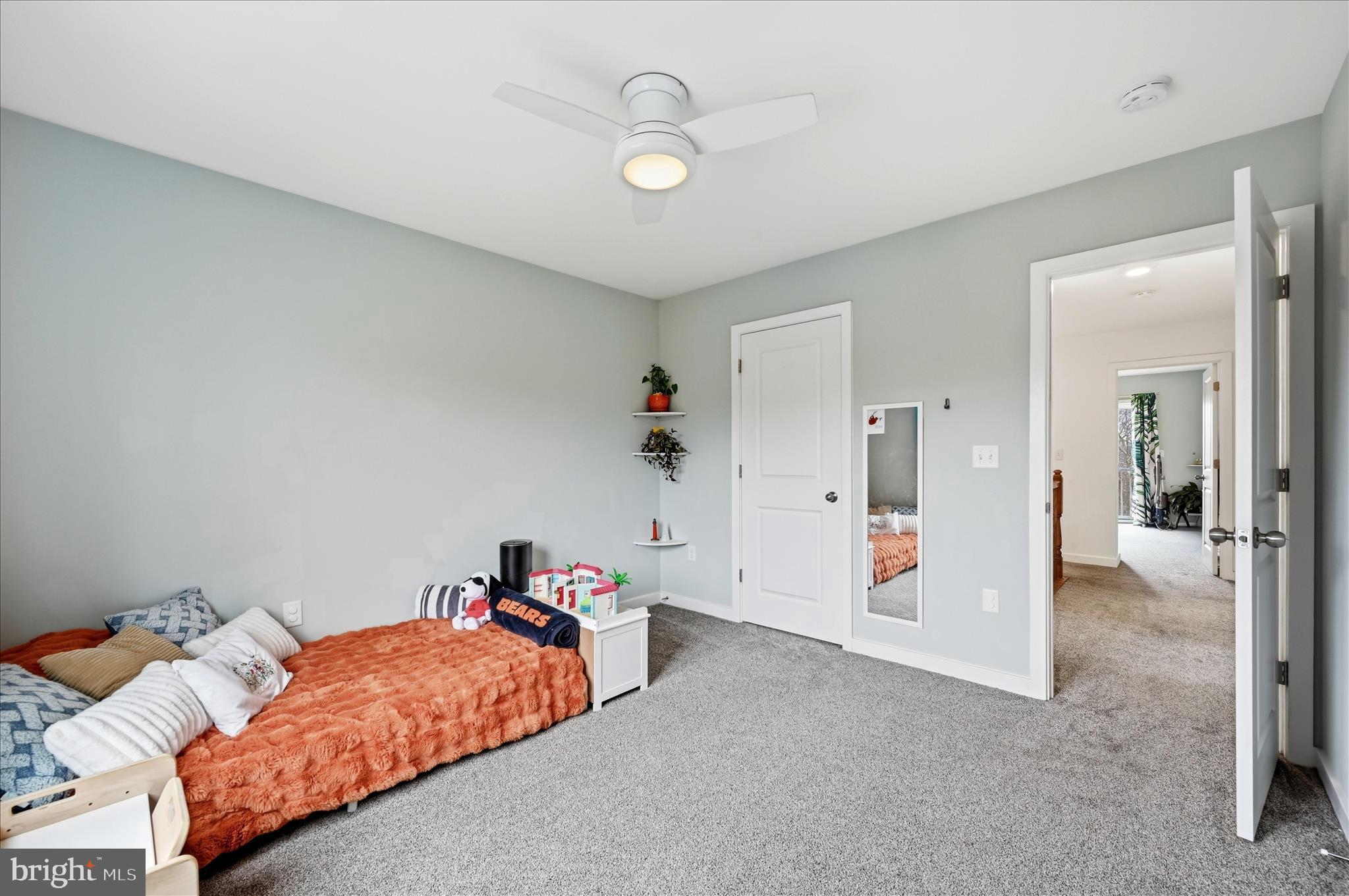 LAKE HOLIDAY ESTATES - Residential