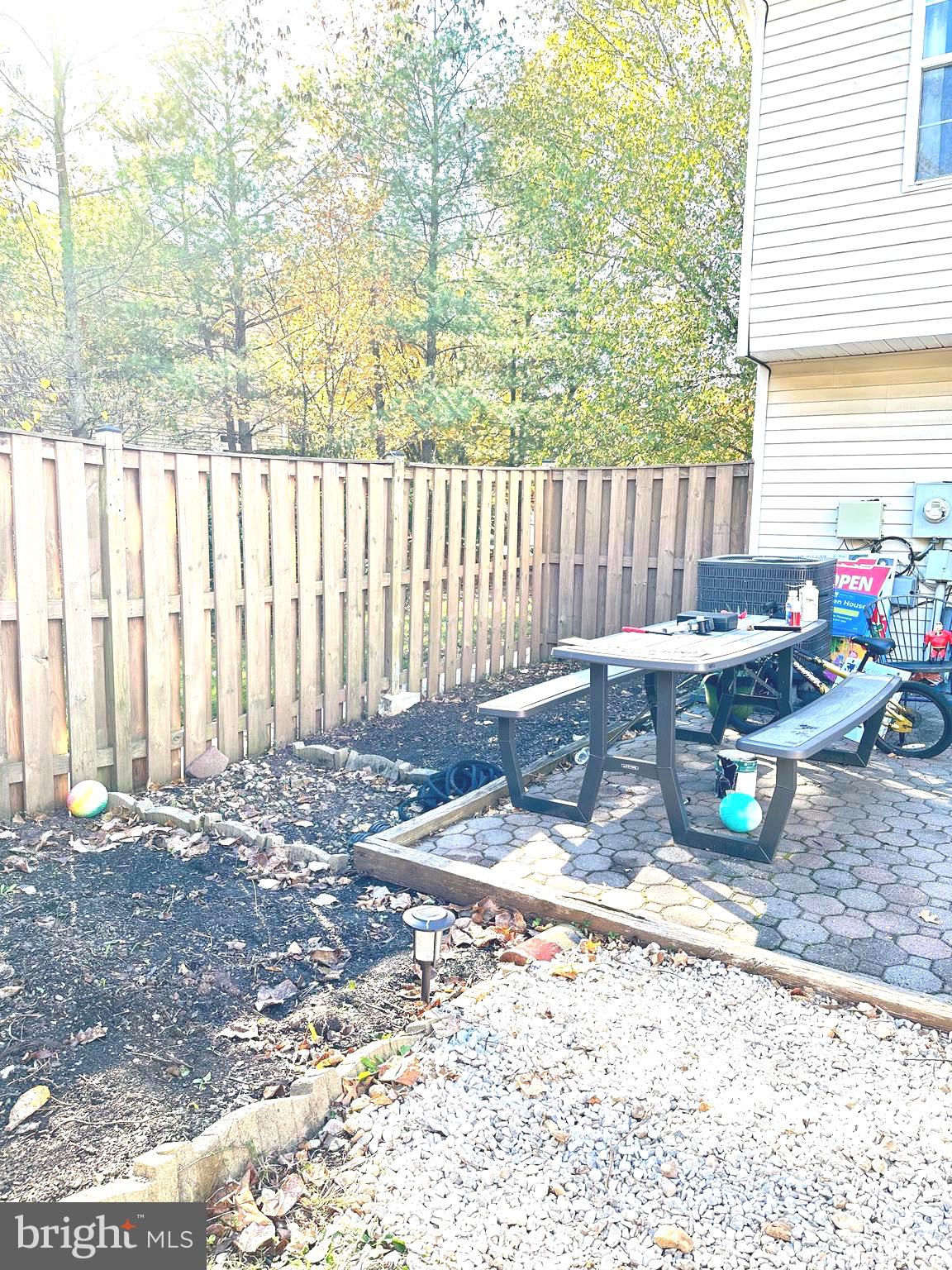 SOUTH BANK - Residential Lease