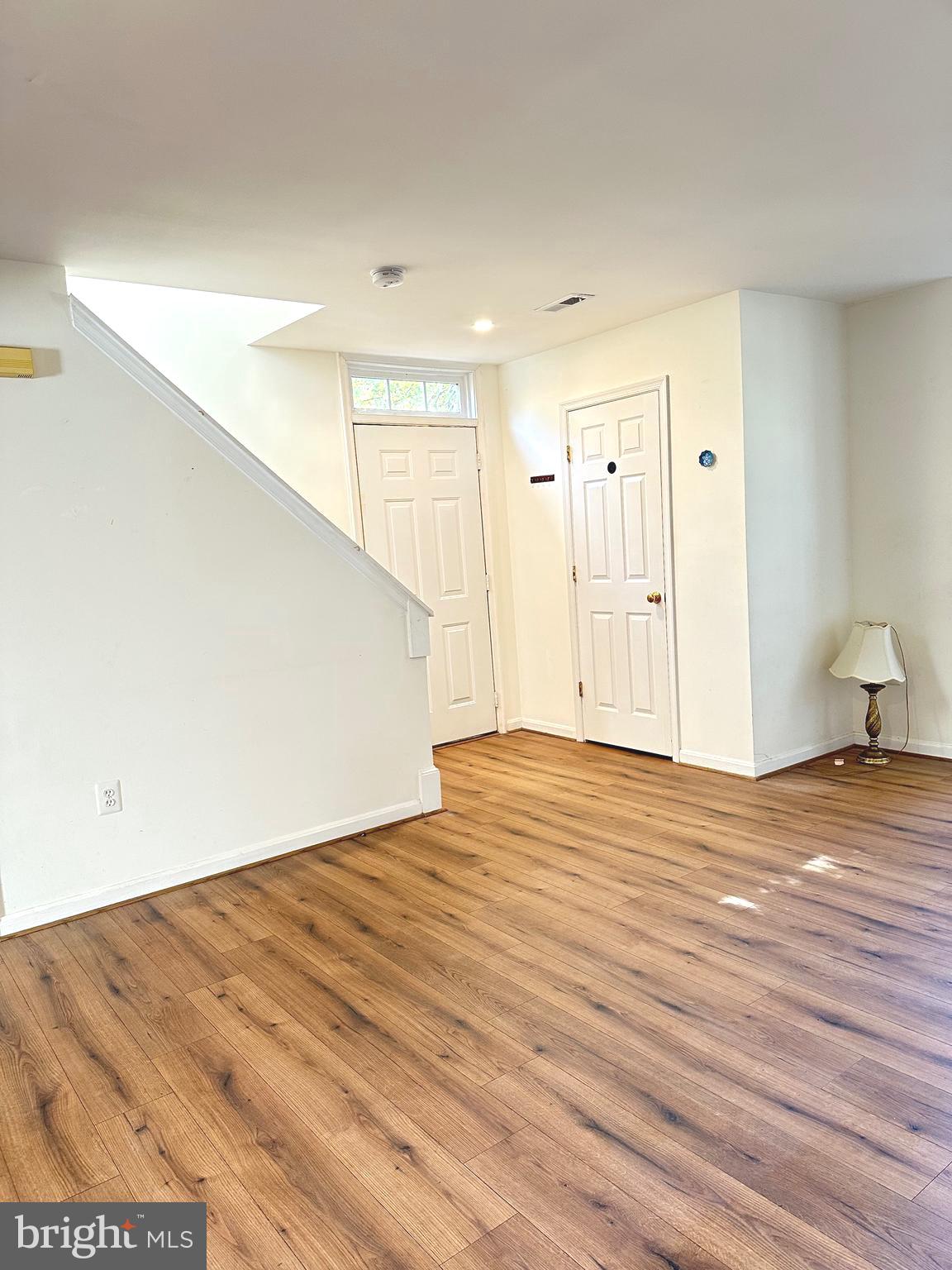 SOUTH BANK - Residential Lease