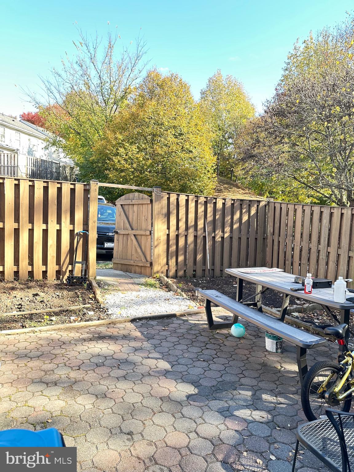 SOUTH BANK - Residential Lease