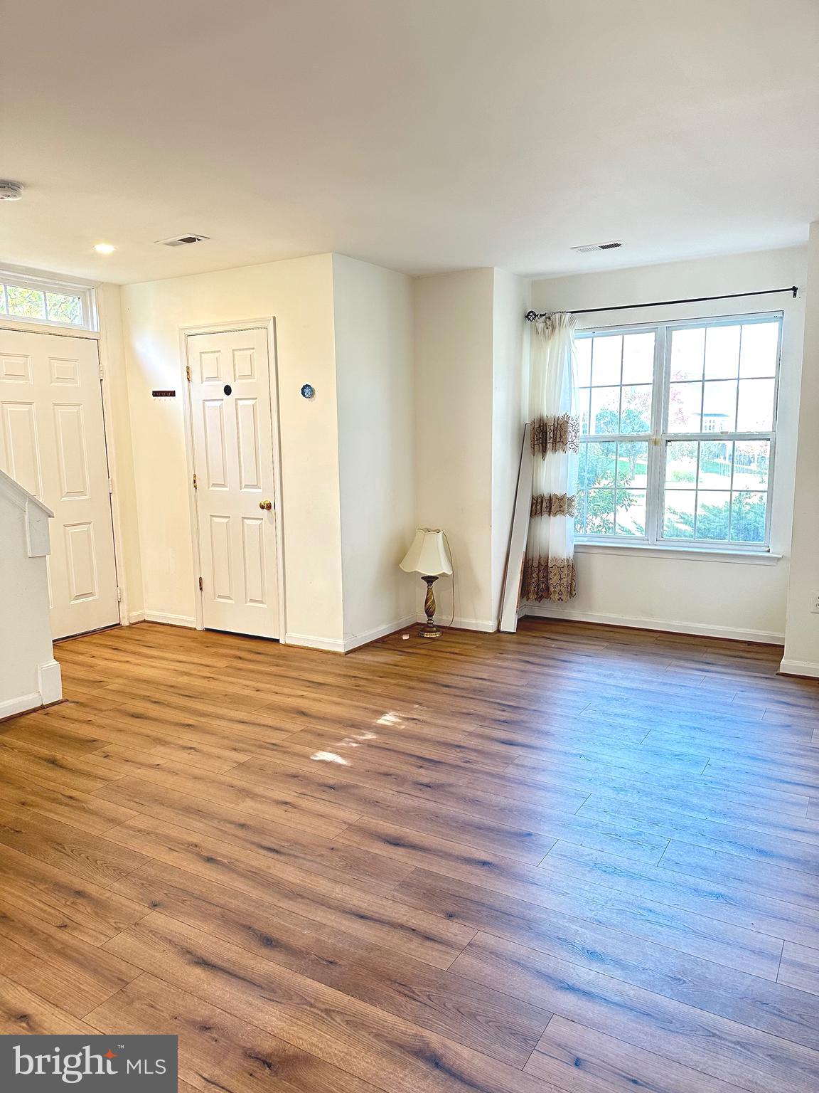 SOUTH BANK - Residential Lease