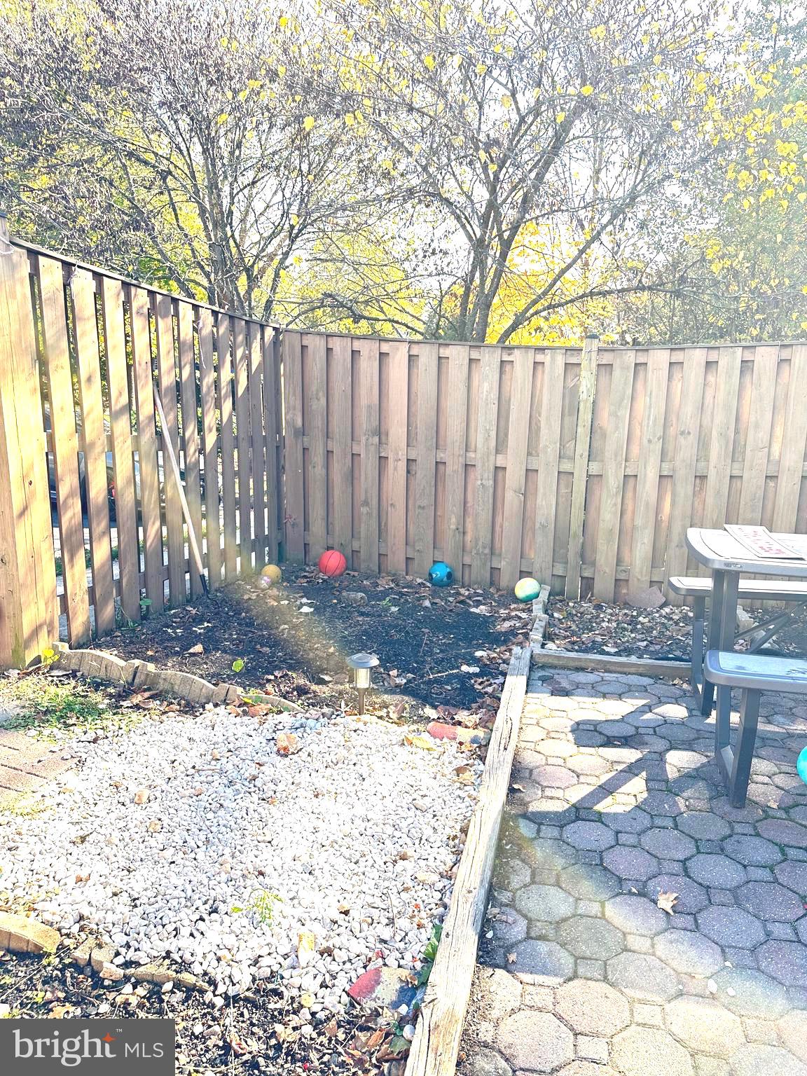 SOUTH BANK - Residential Lease