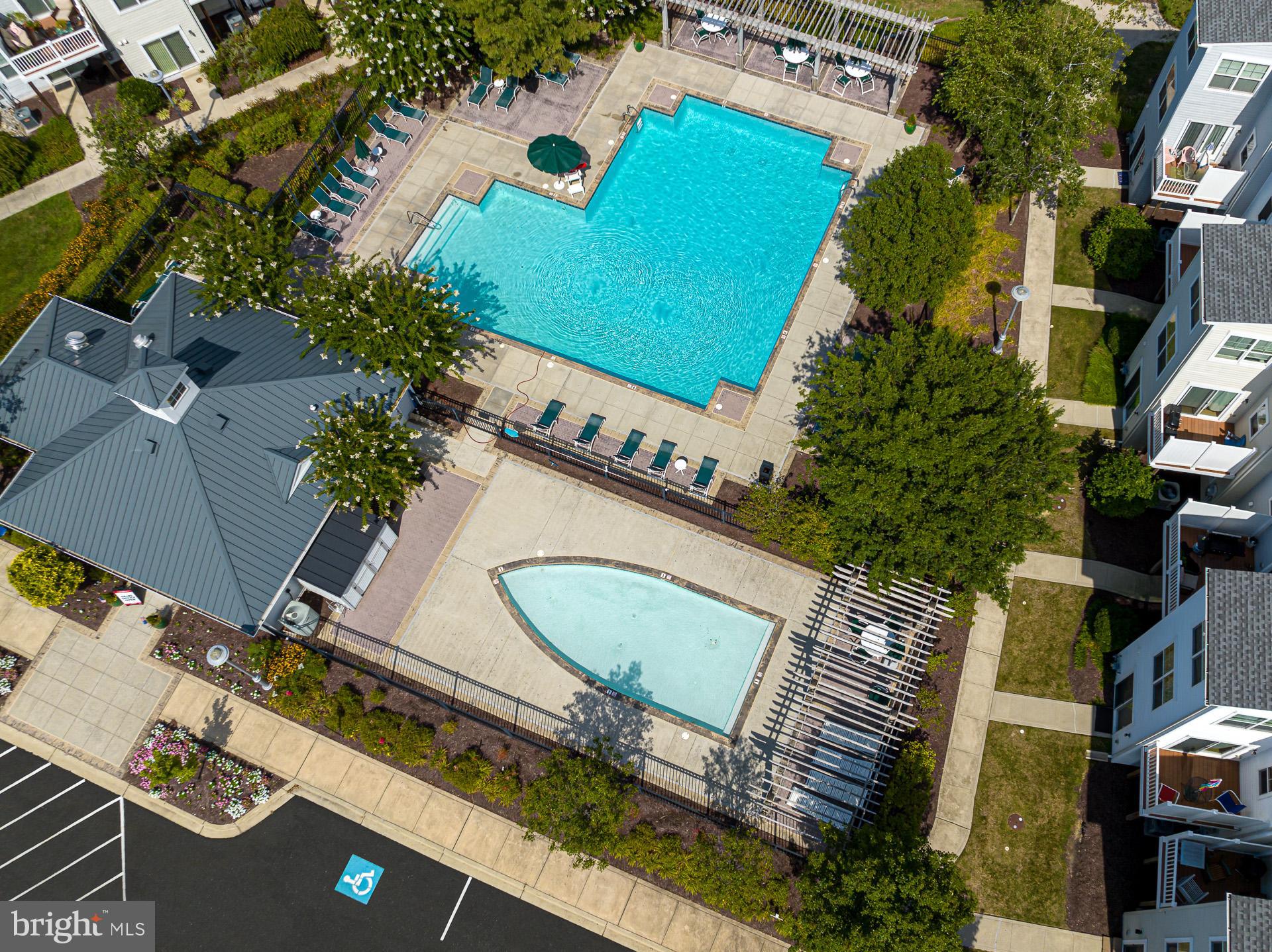 DEEP HARBOUR - Residential