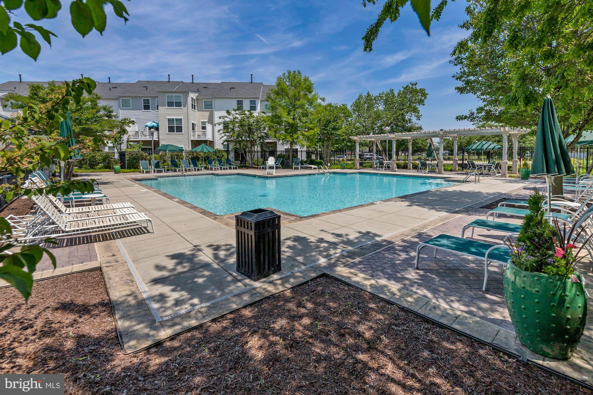 DEEP HARBOUR - Residential