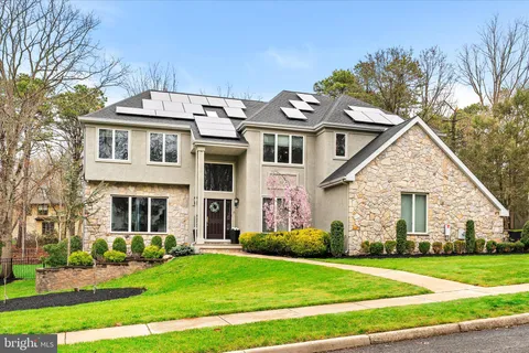 MLS: NJCD2113992