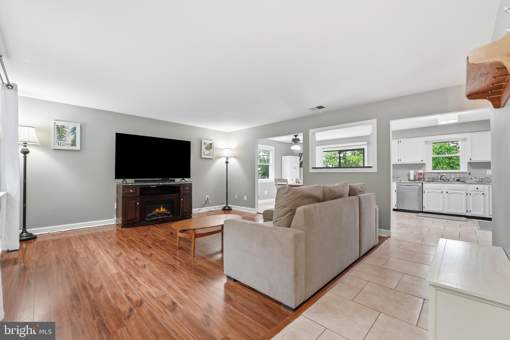 2718 JACKSON DRIVE