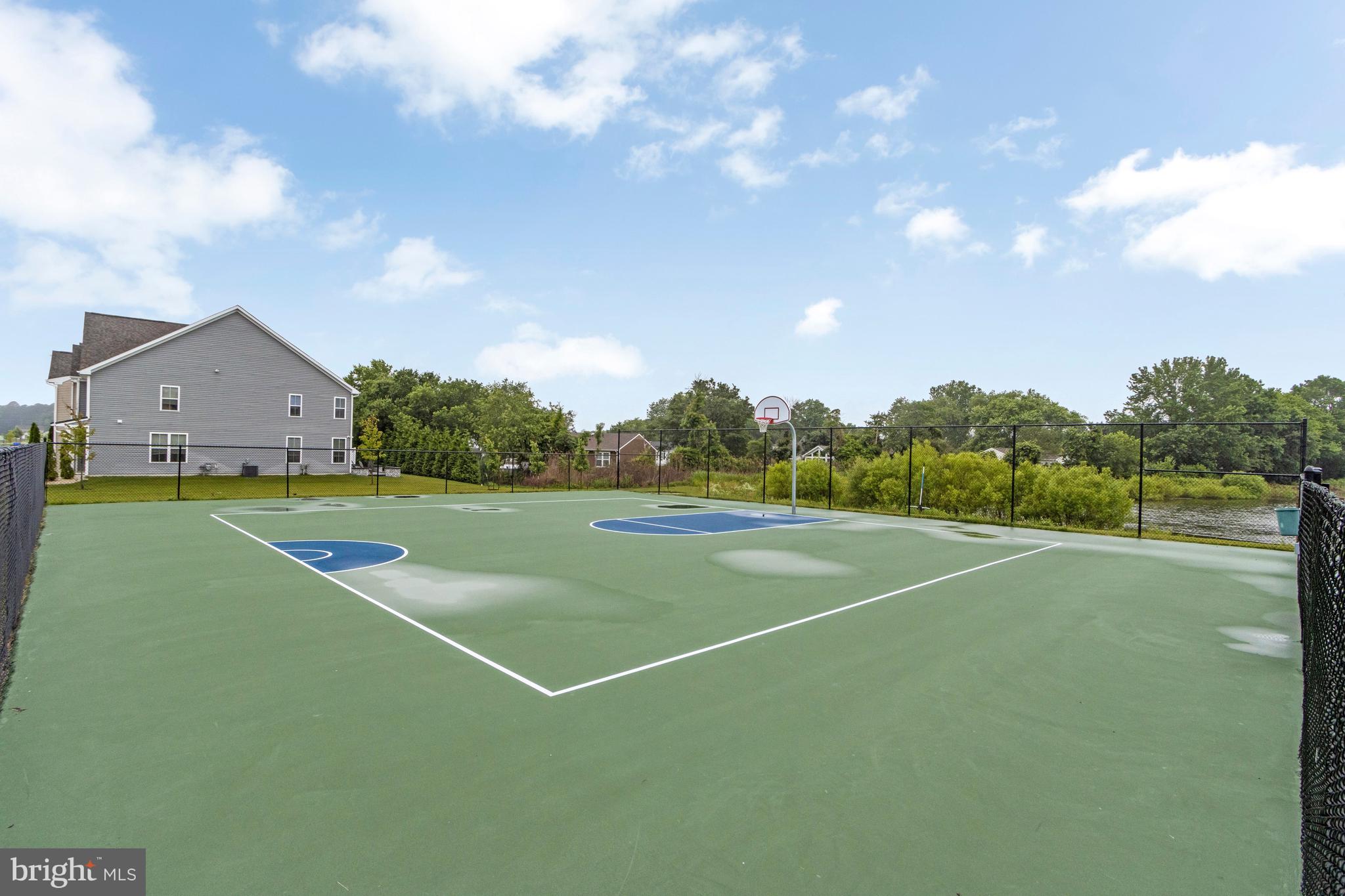 BISHOPS LANDING - Residential