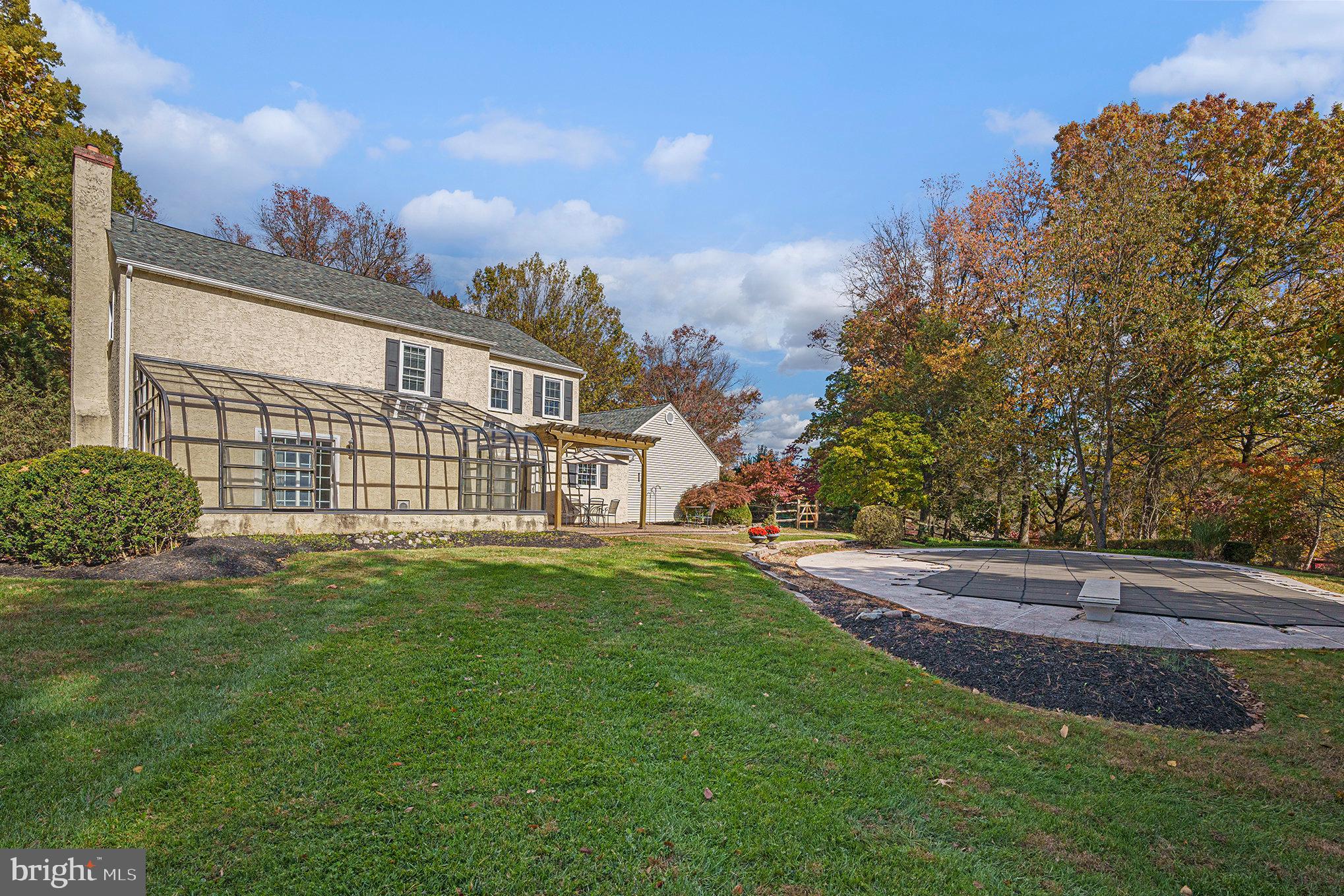 VALENTINE ESTS - Residential