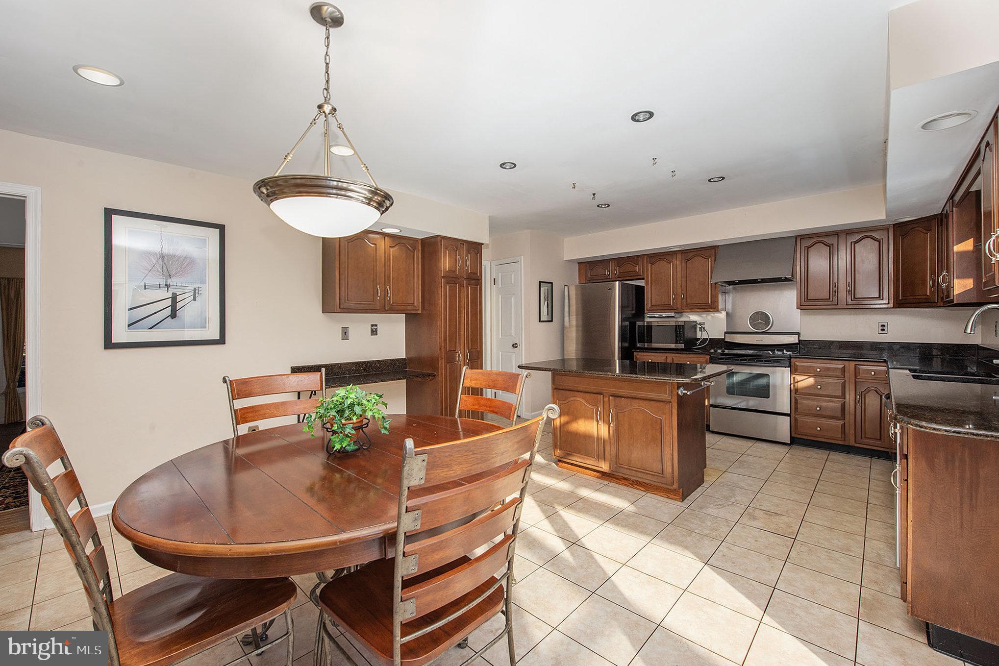 VALENTINE ESTS - Residential