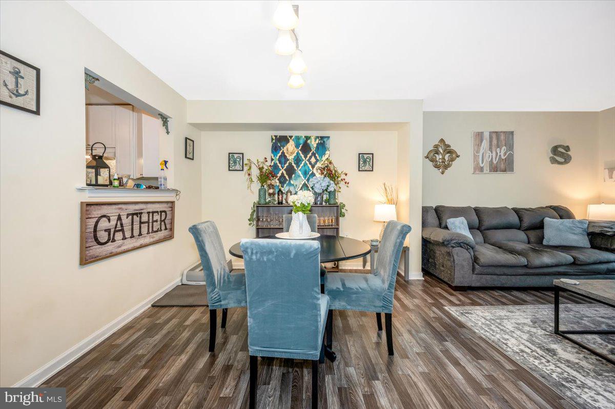 LAUREL RIDGE - Residential