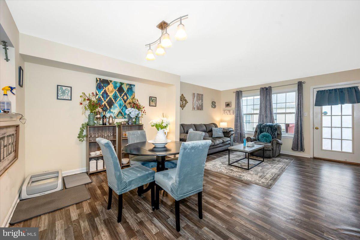 LAUREL RIDGE - Residential