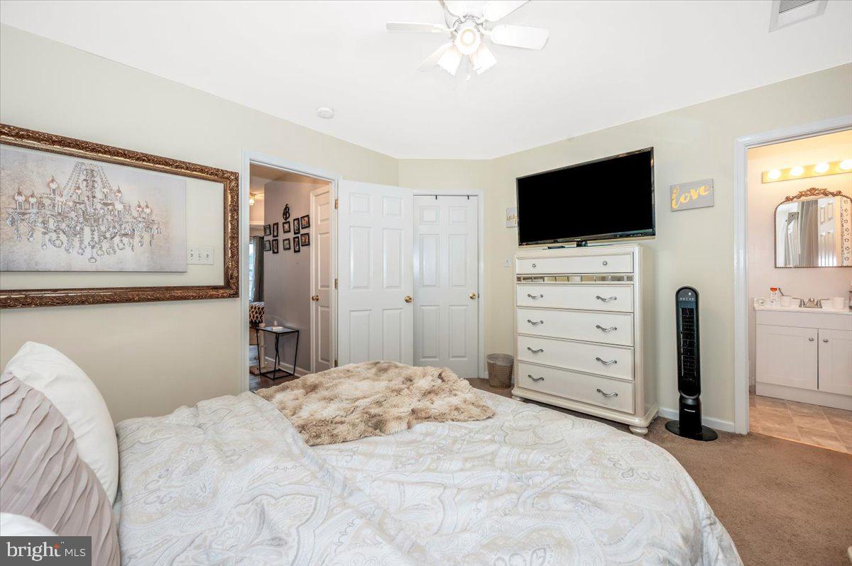 LAUREL RIDGE - Residential