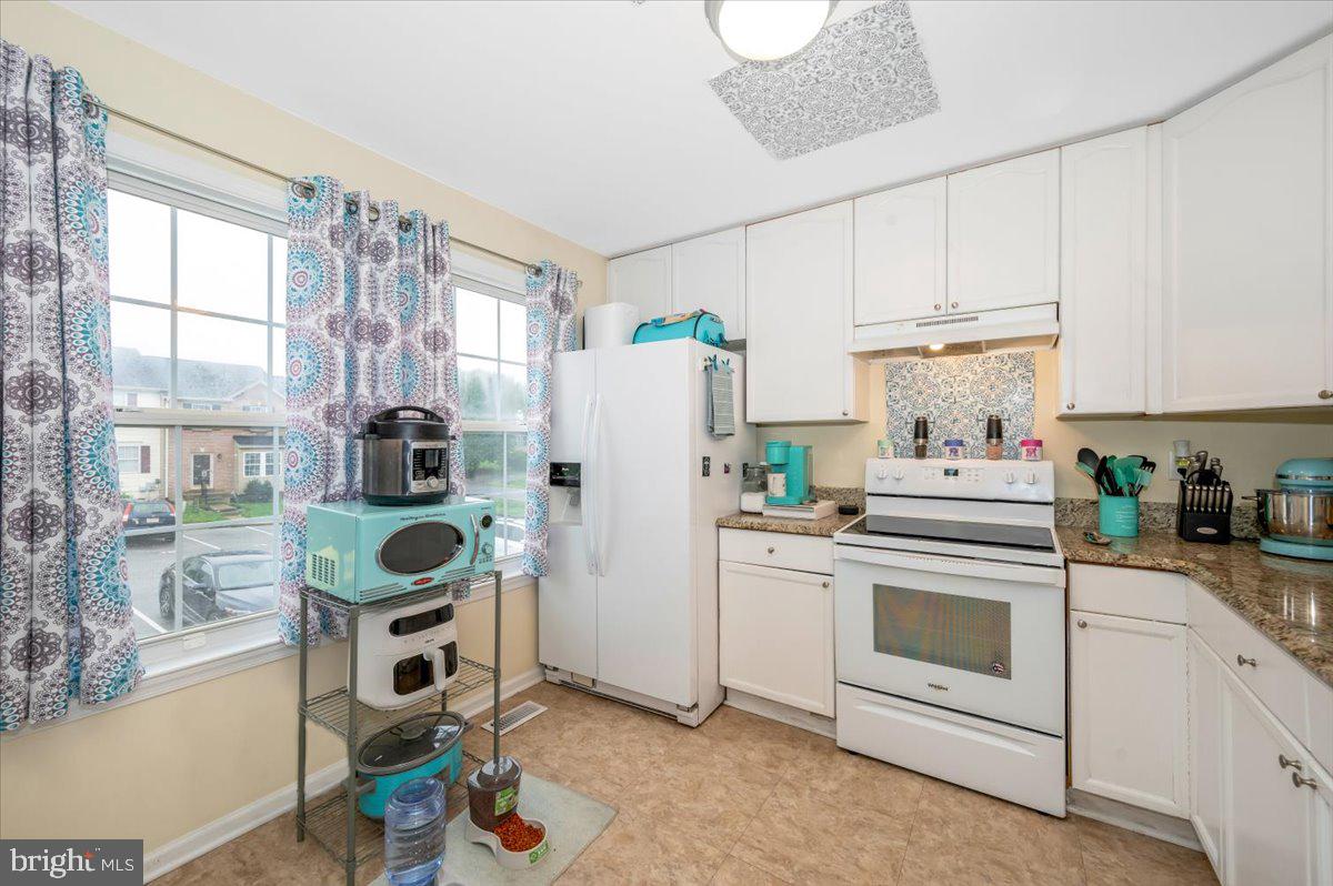 LAUREL RIDGE - Residential