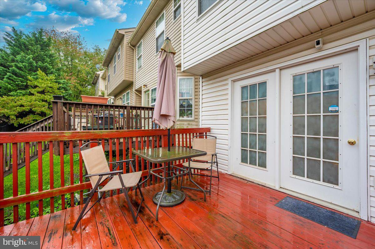 LAUREL RIDGE - Residential