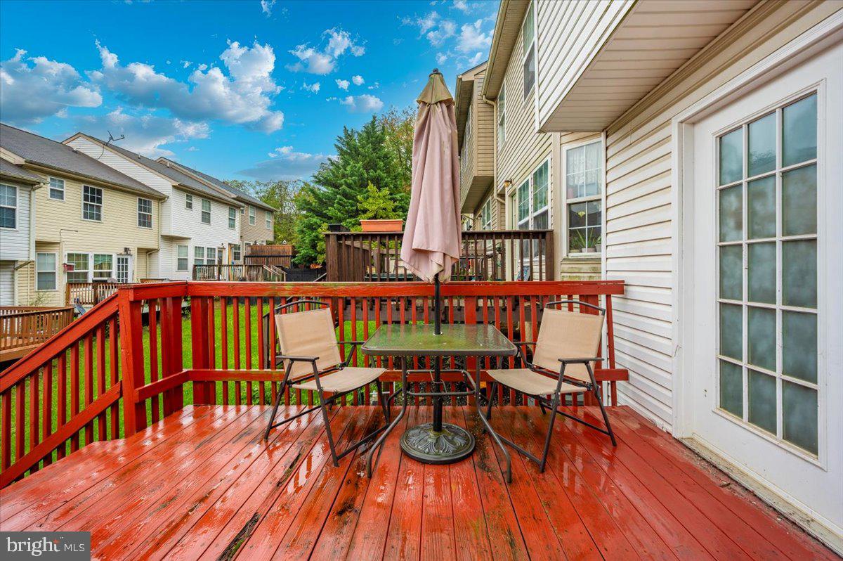 LAUREL RIDGE - Residential