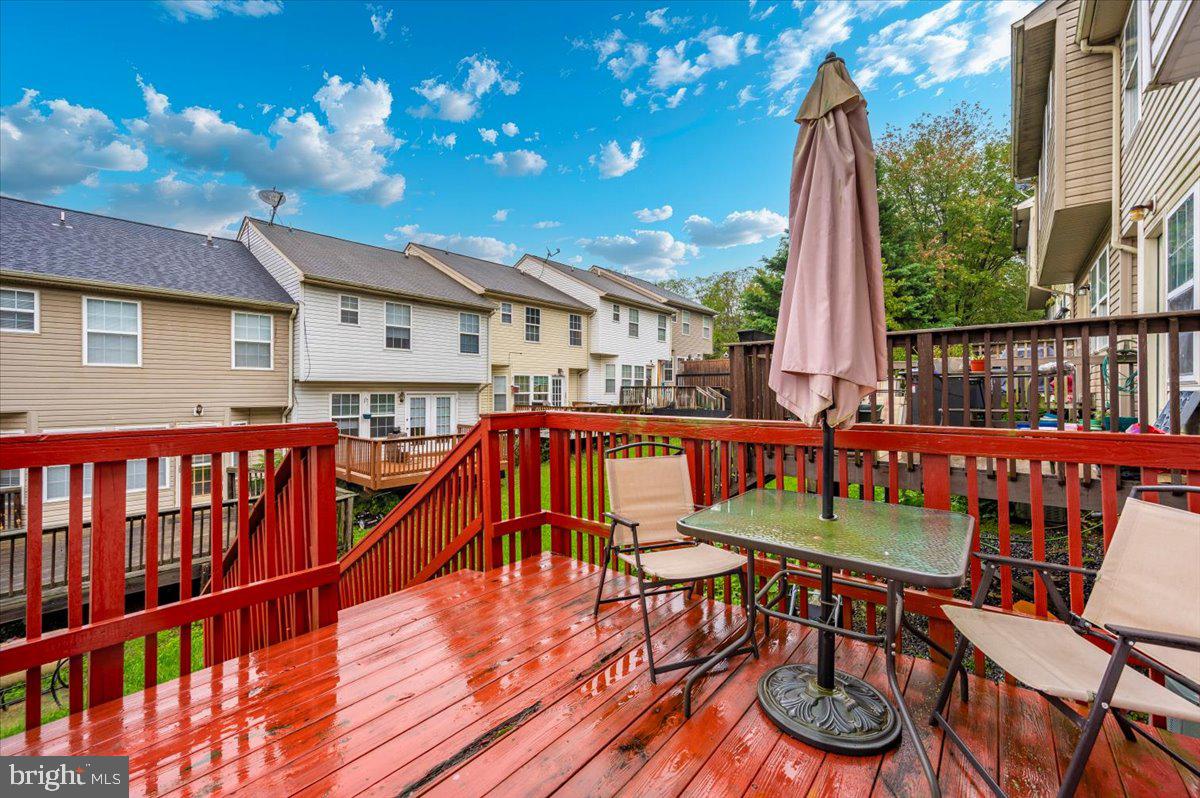 LAUREL RIDGE - Residential