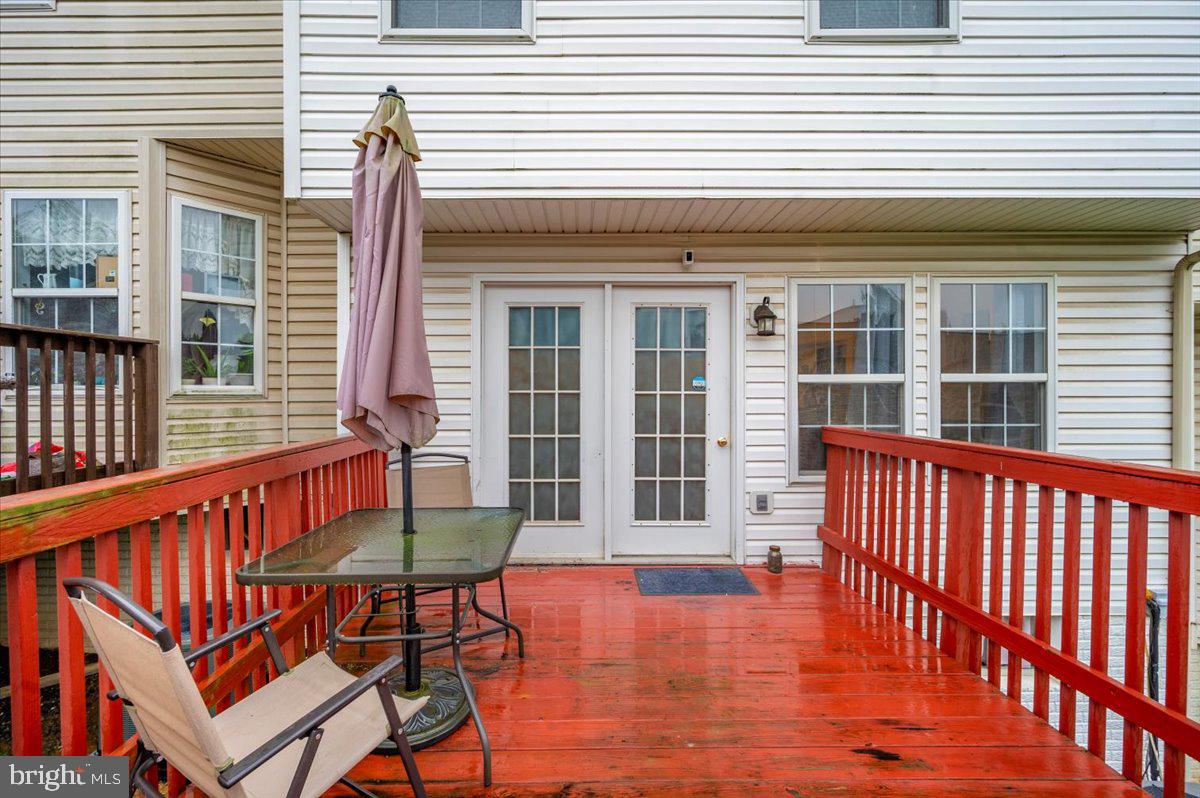 LAUREL RIDGE - Residential