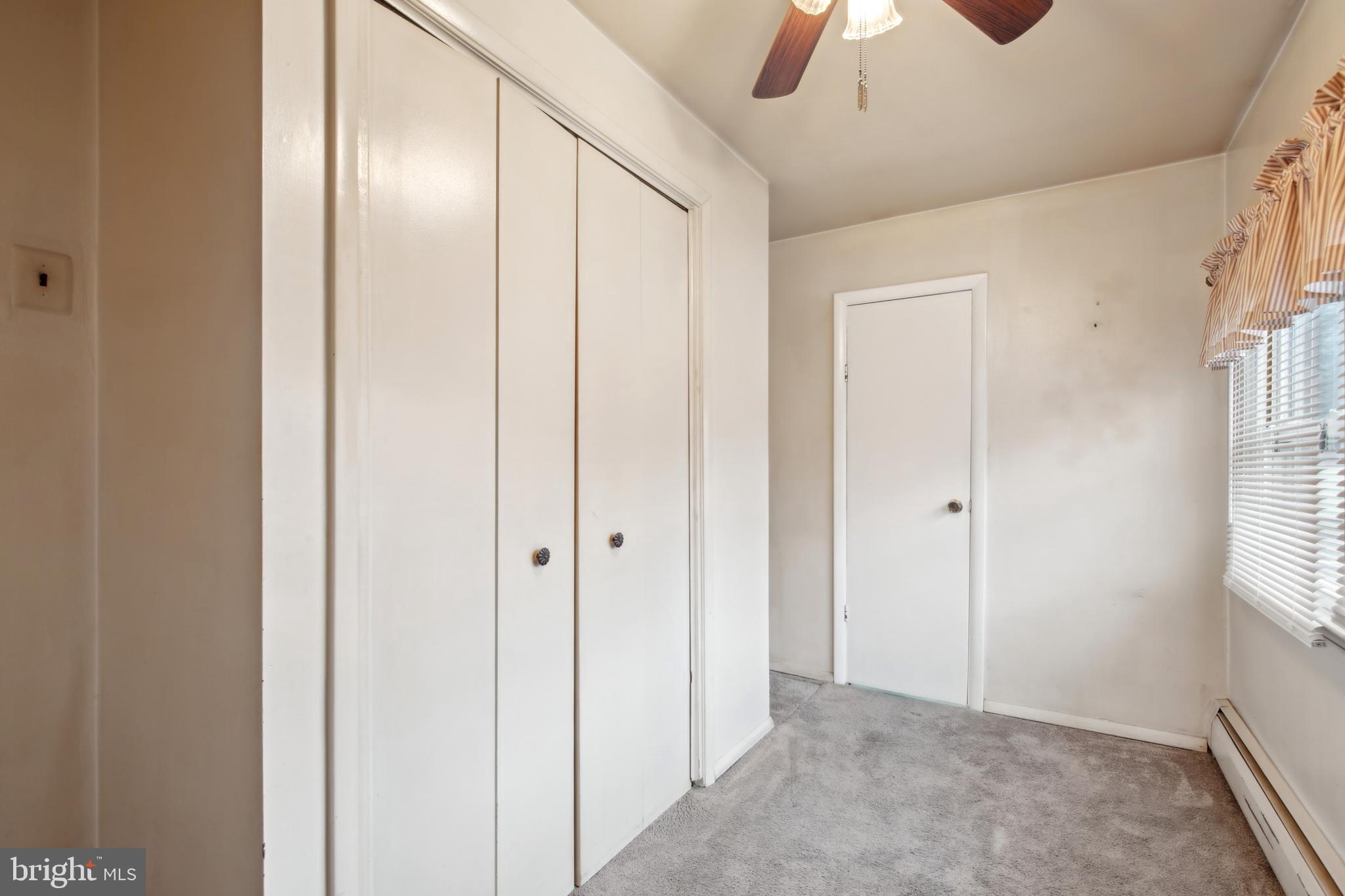 WOODLAND BEACH - Residential